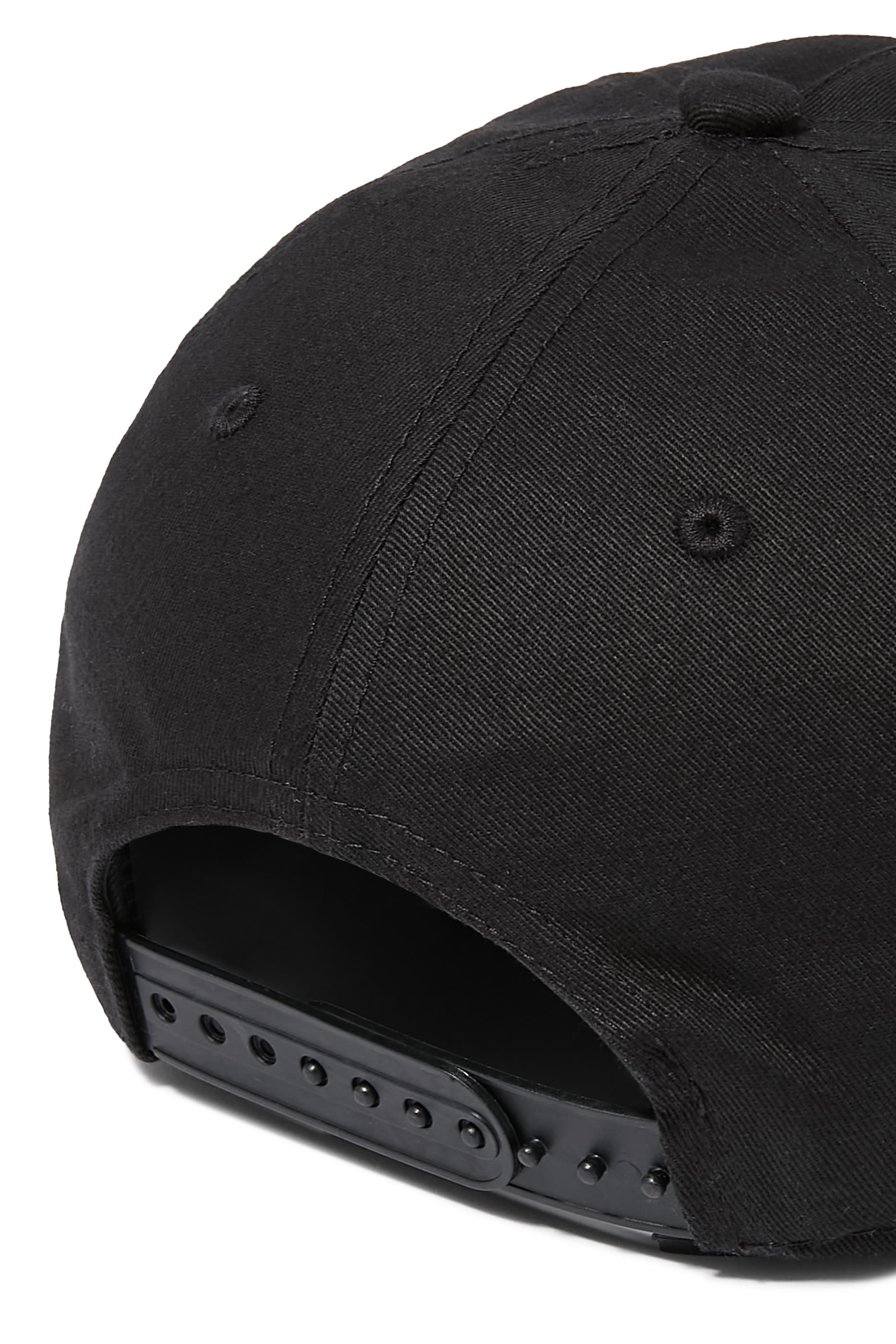 كاب بشعار أونرز كلوب