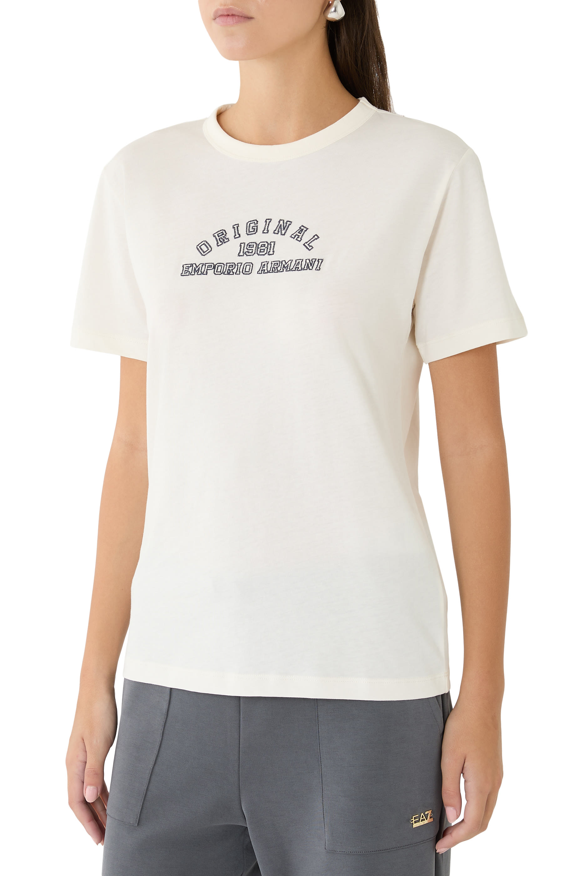 تيشيرت مزين بشعار الماركة جرسيه سوبيما 