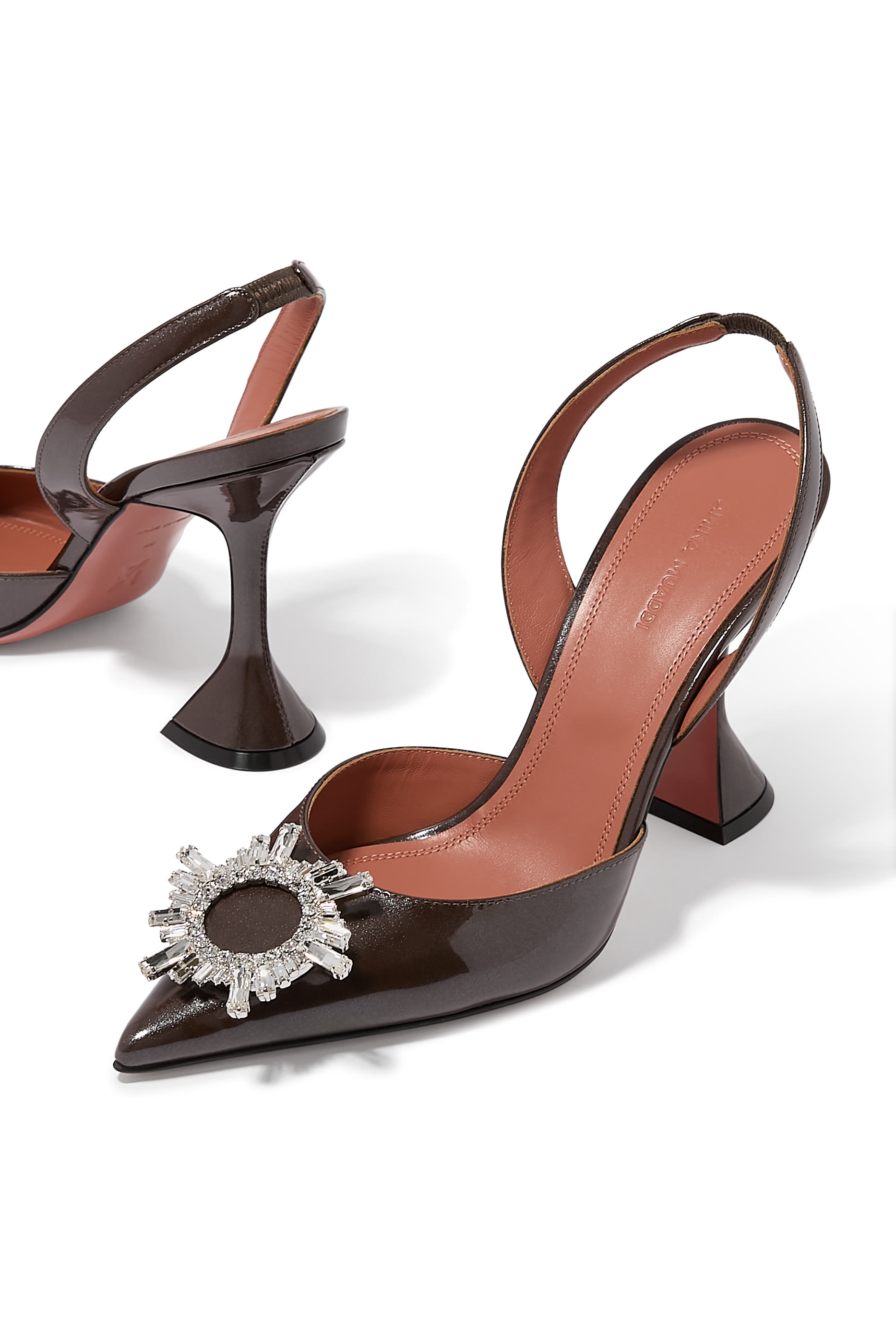 حذاء كلاسيكي بيغوم 95 بسير خلفي