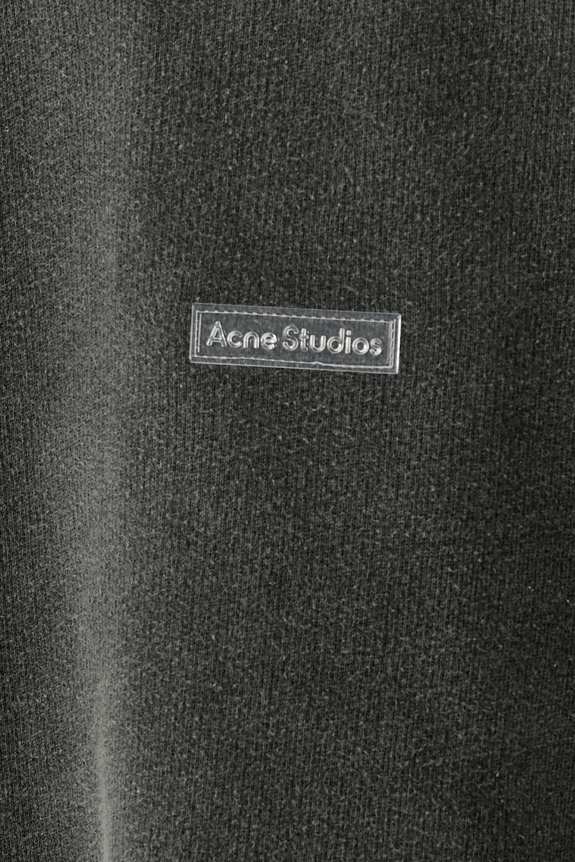 كنزة بغطاء للرأس