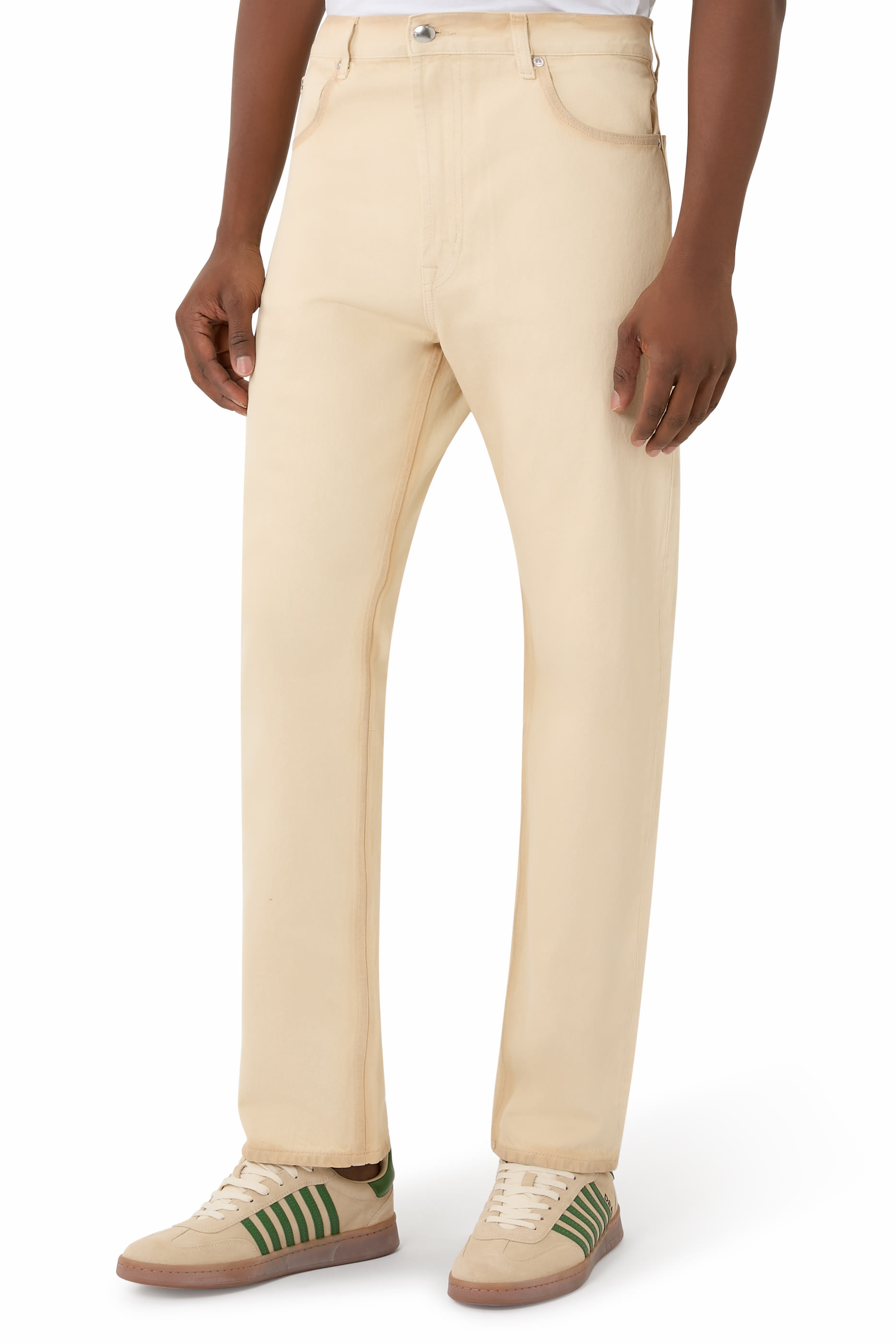 بنطال جينز بقصة ساق مستقيمة