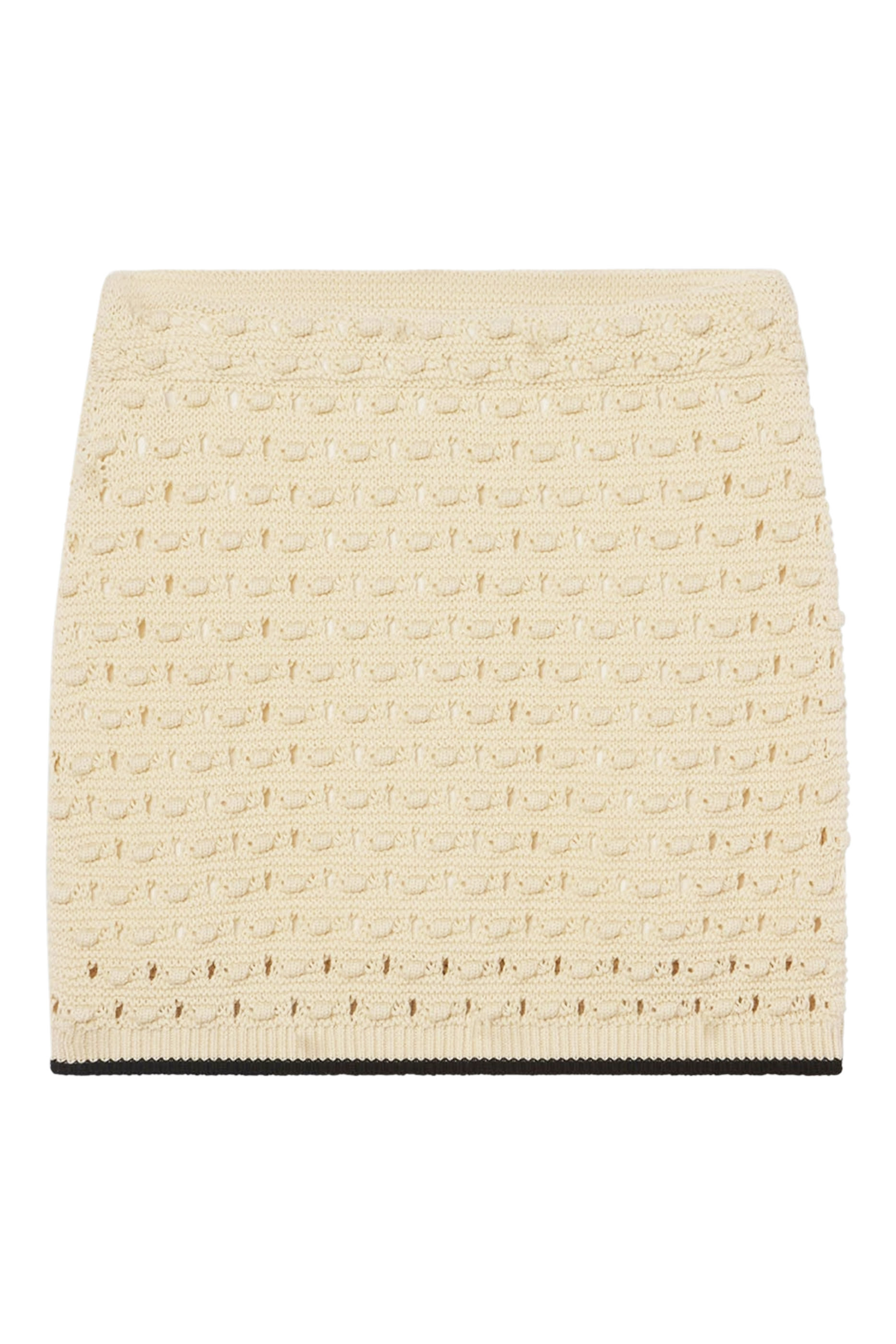 تنورة نسيج بفتحات