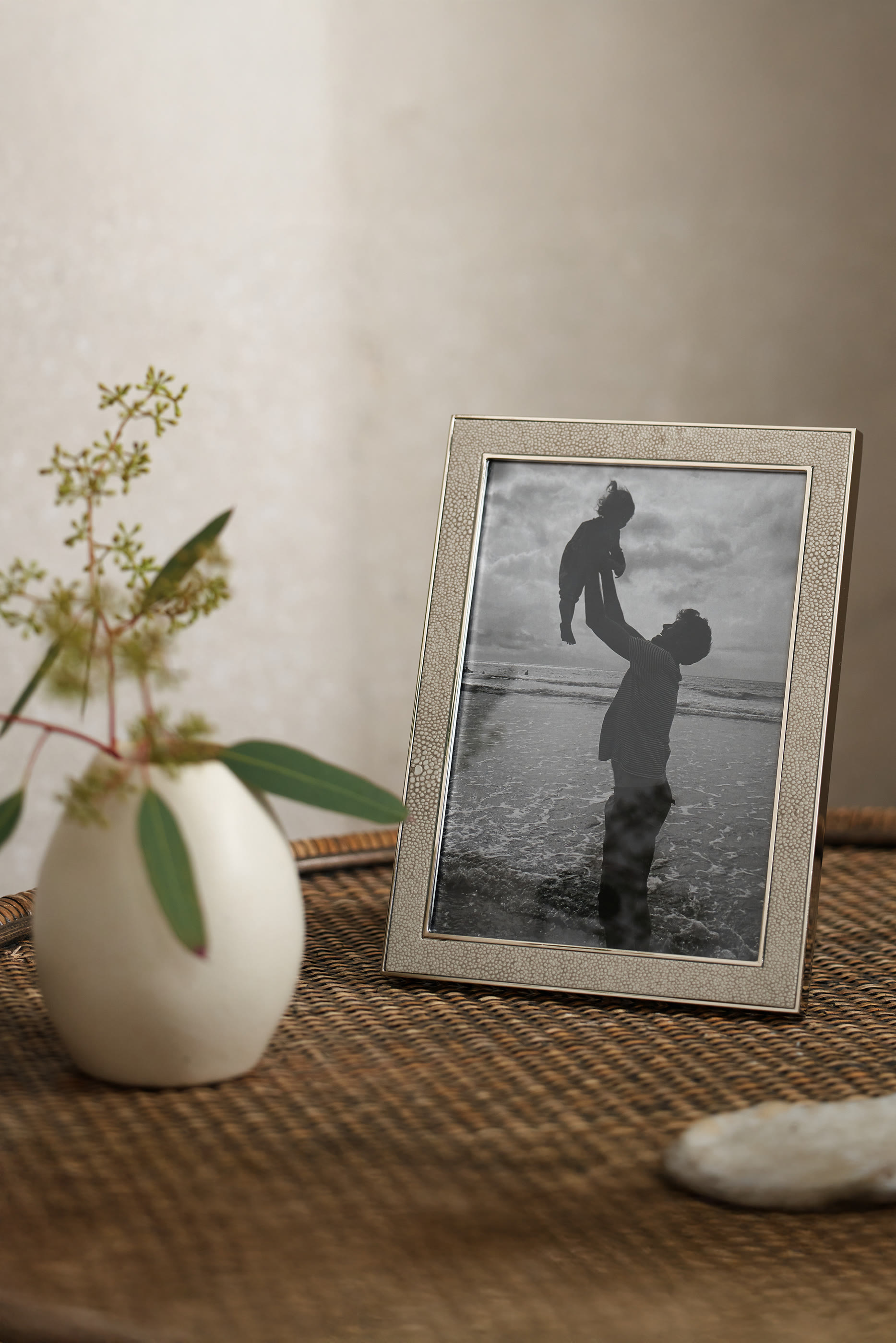 إطار صور كلاسيك بملمس بارز &ndash; 5x7