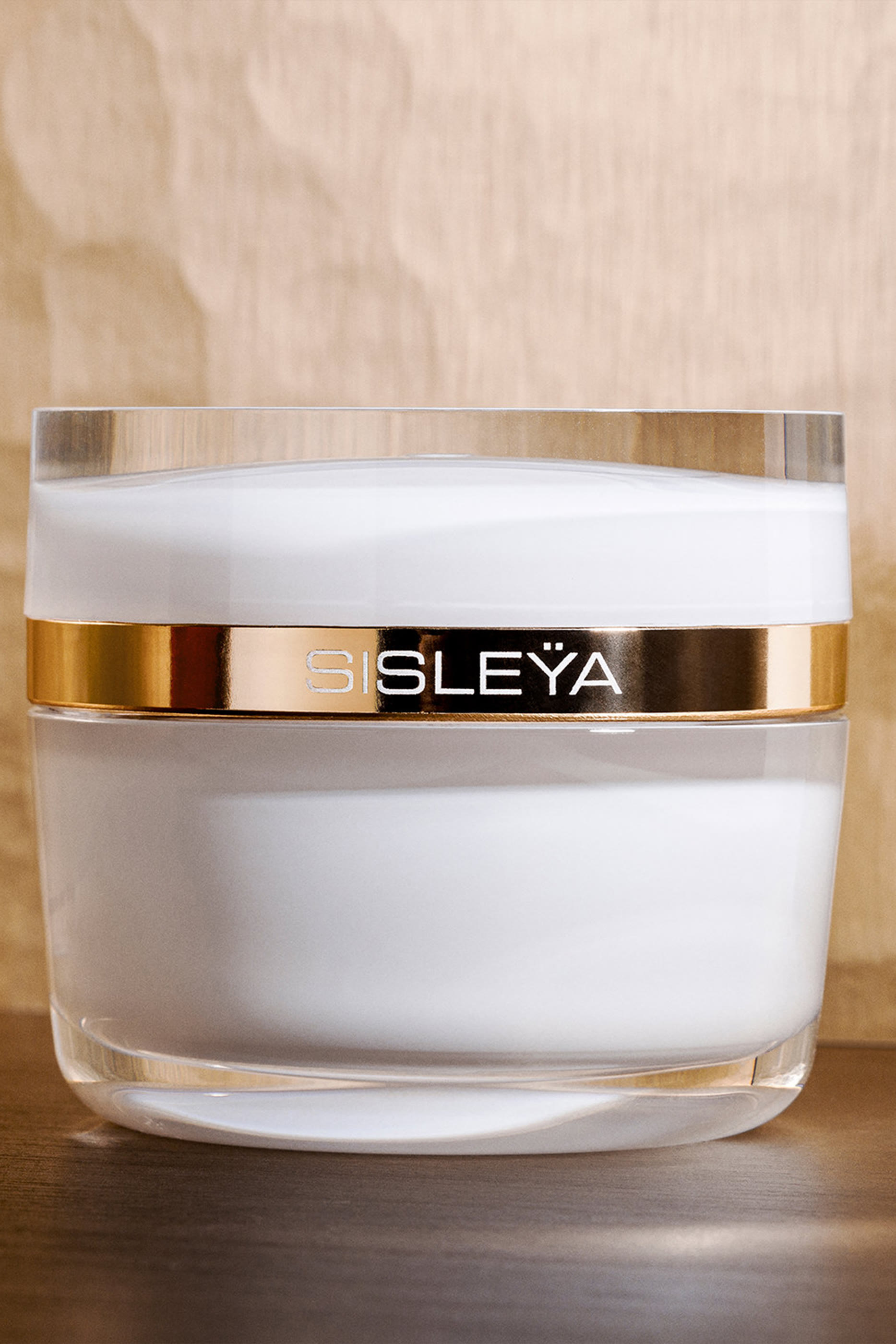 مستحضر سيسليا لانتيجرال إكسترا ريتش لمقاومة علامات تقدم السن