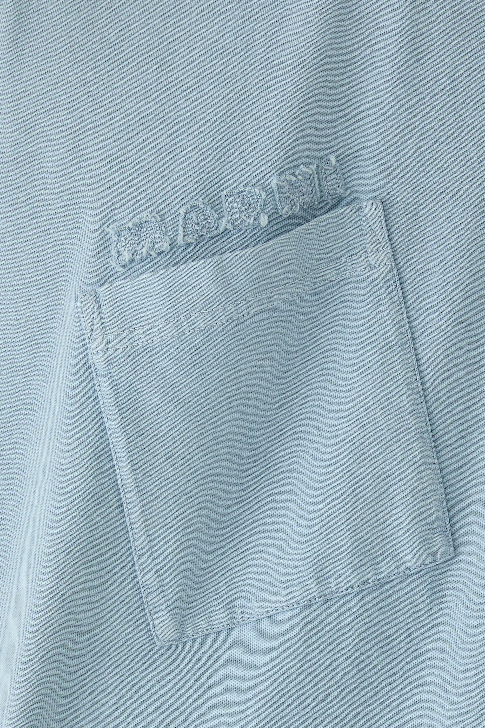 تيشيرت برقعات حروف شعار الماركة قطن