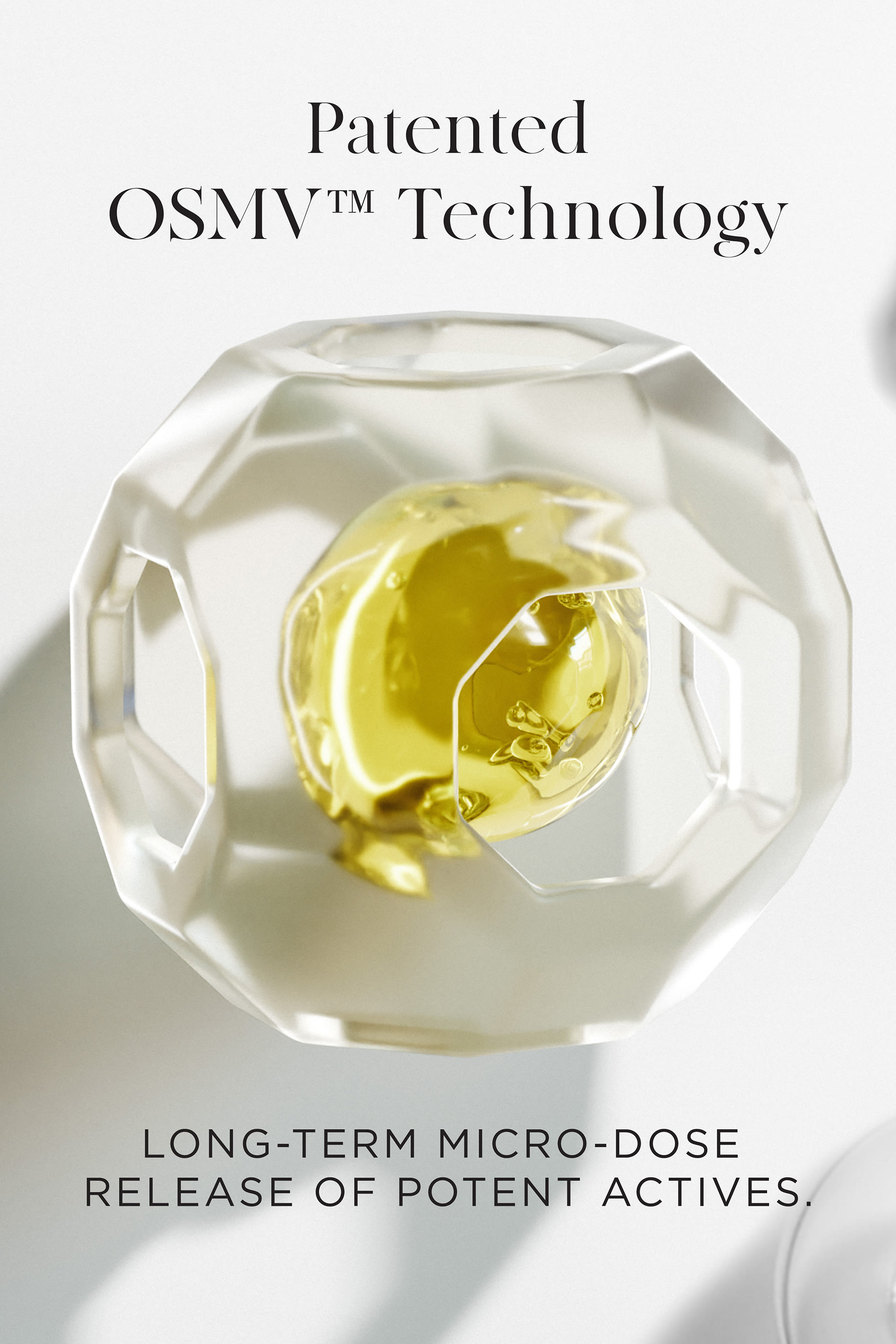 عبوة إعادة ملء مركز ذا اكسيبشنال لرفع البشرة المحيطة بالعين