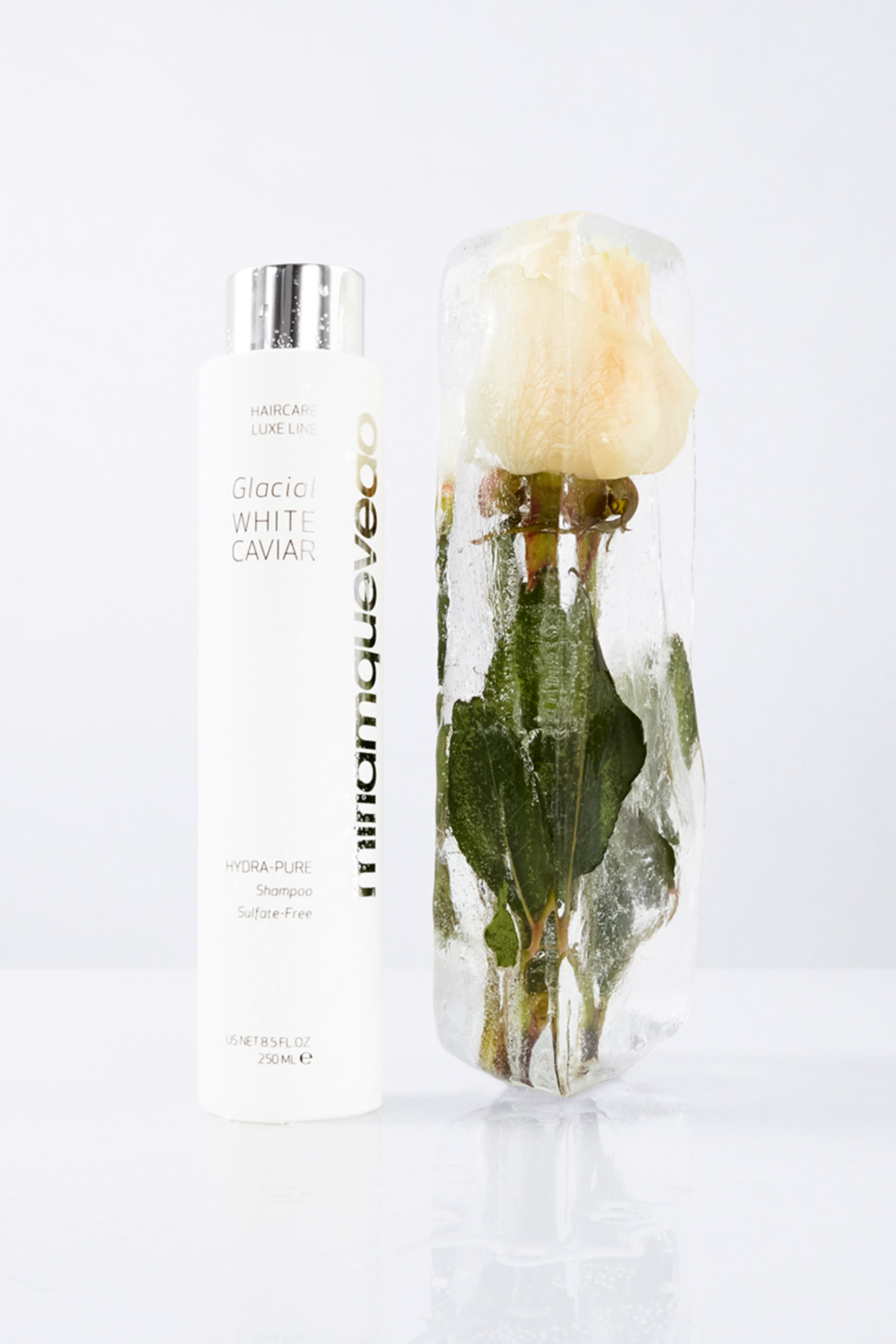 شامبو غليشيال وايت كافيار لترطيب فائق