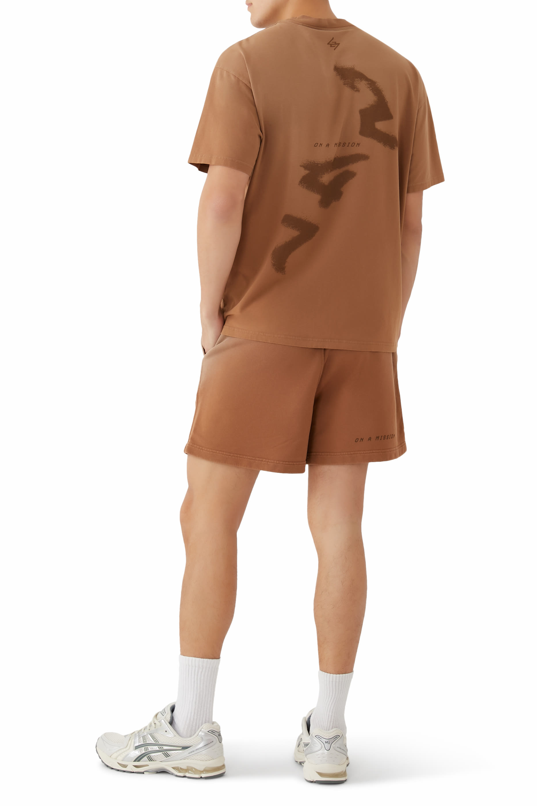 تيشيرت موشن 247 بقصة فضفاضة