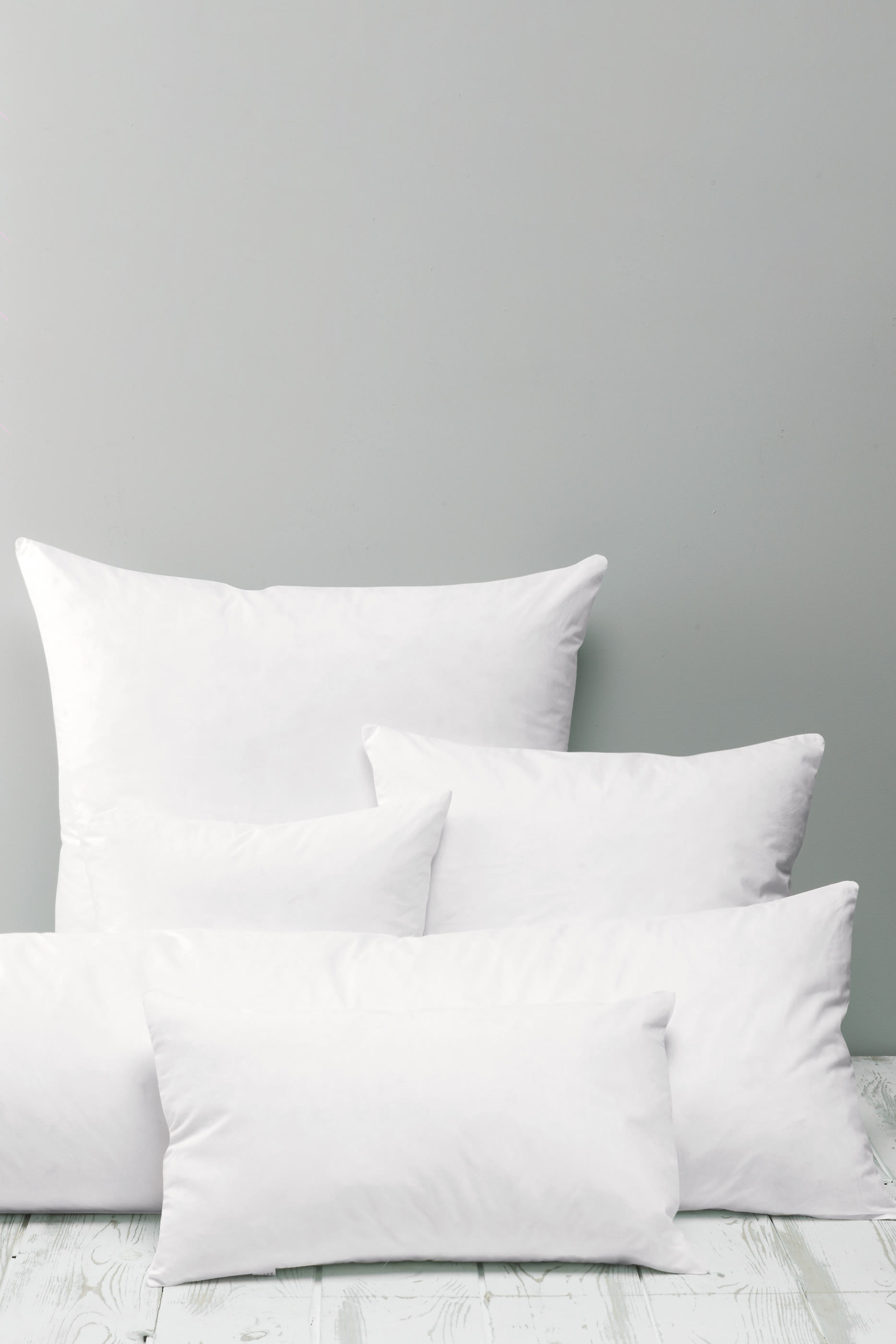 وسادة مبطنة بريش البط