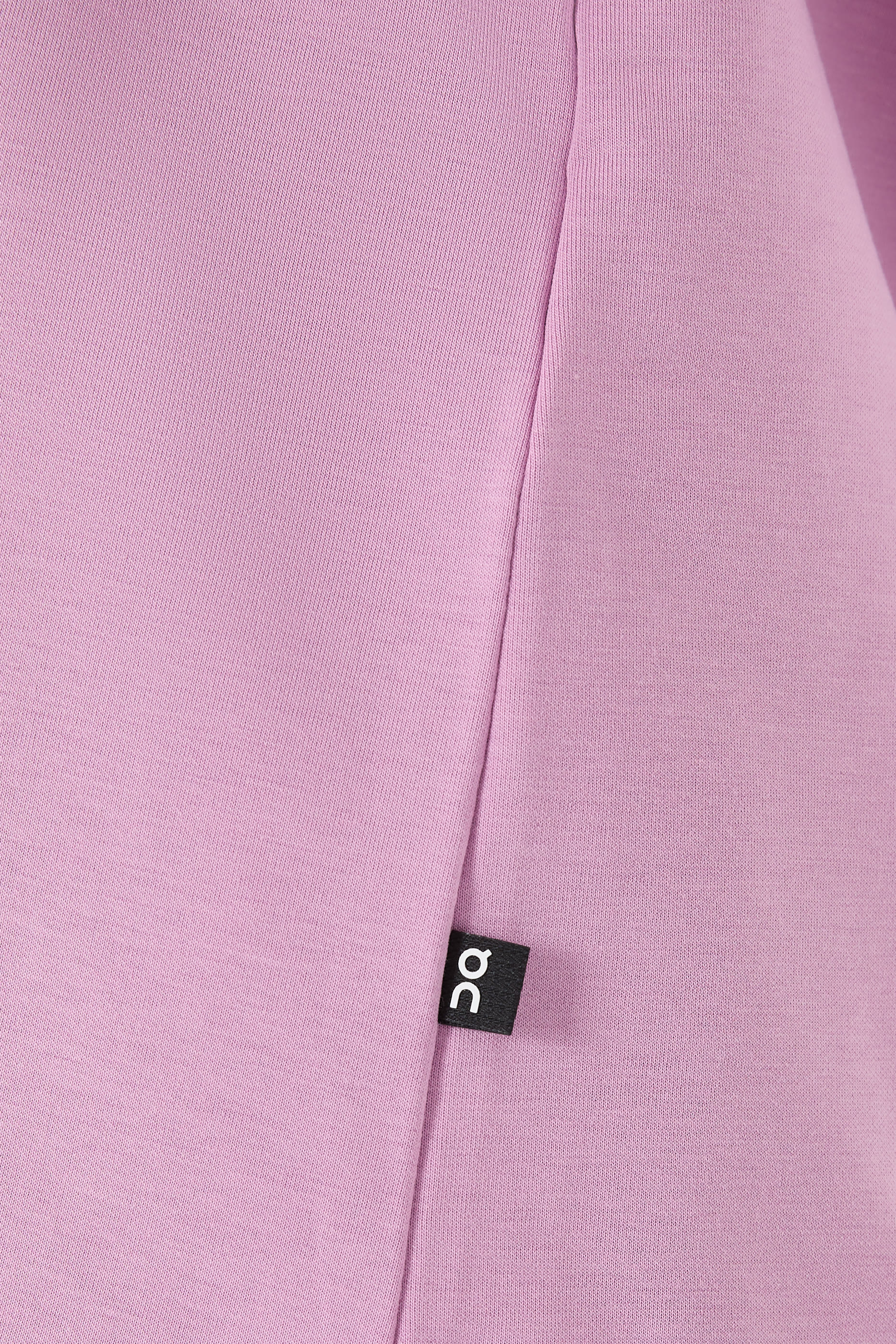 تيشيرت فوكوس بأكمام قصيرة