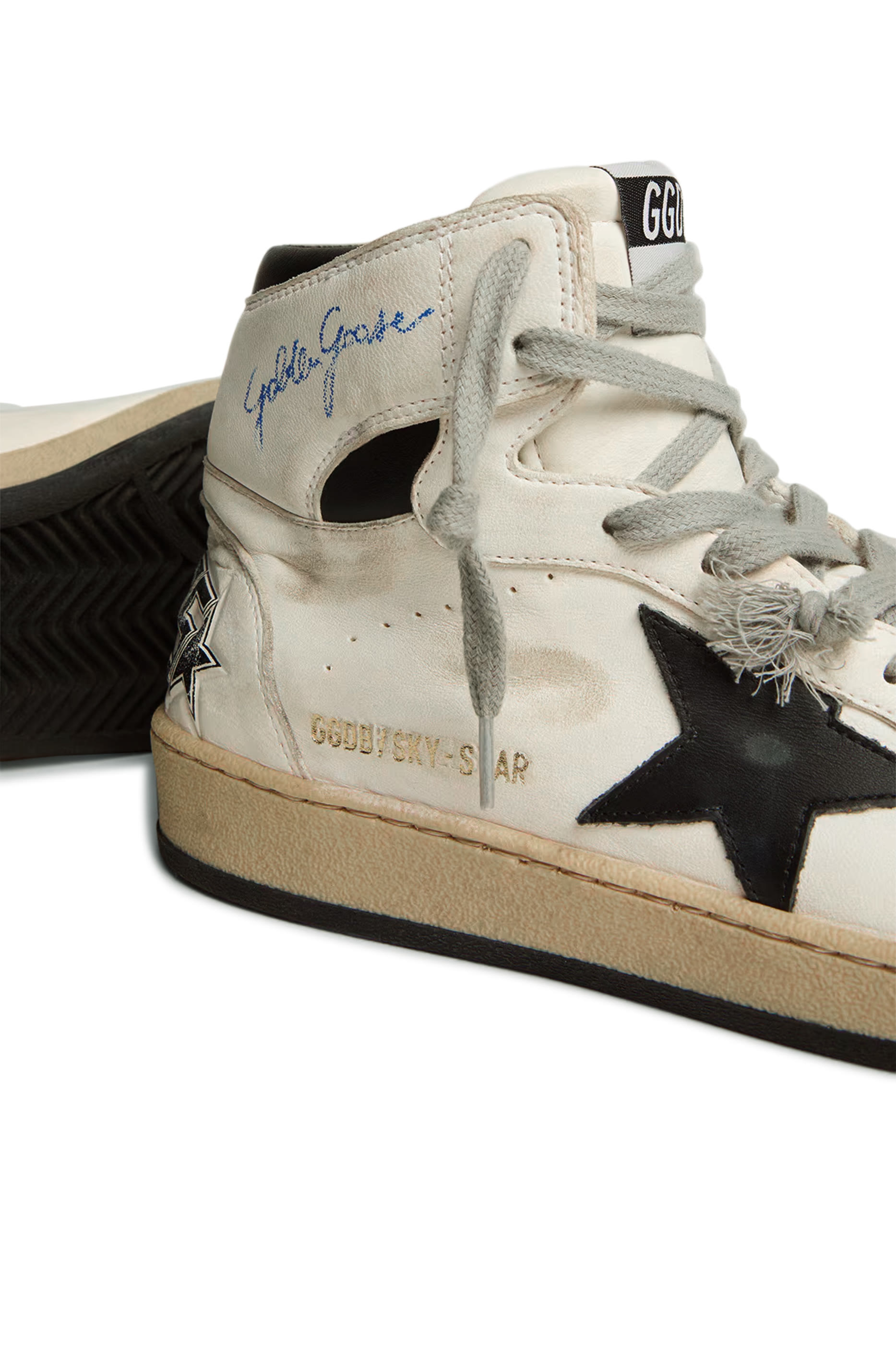 سنيكرز سكاي ستار