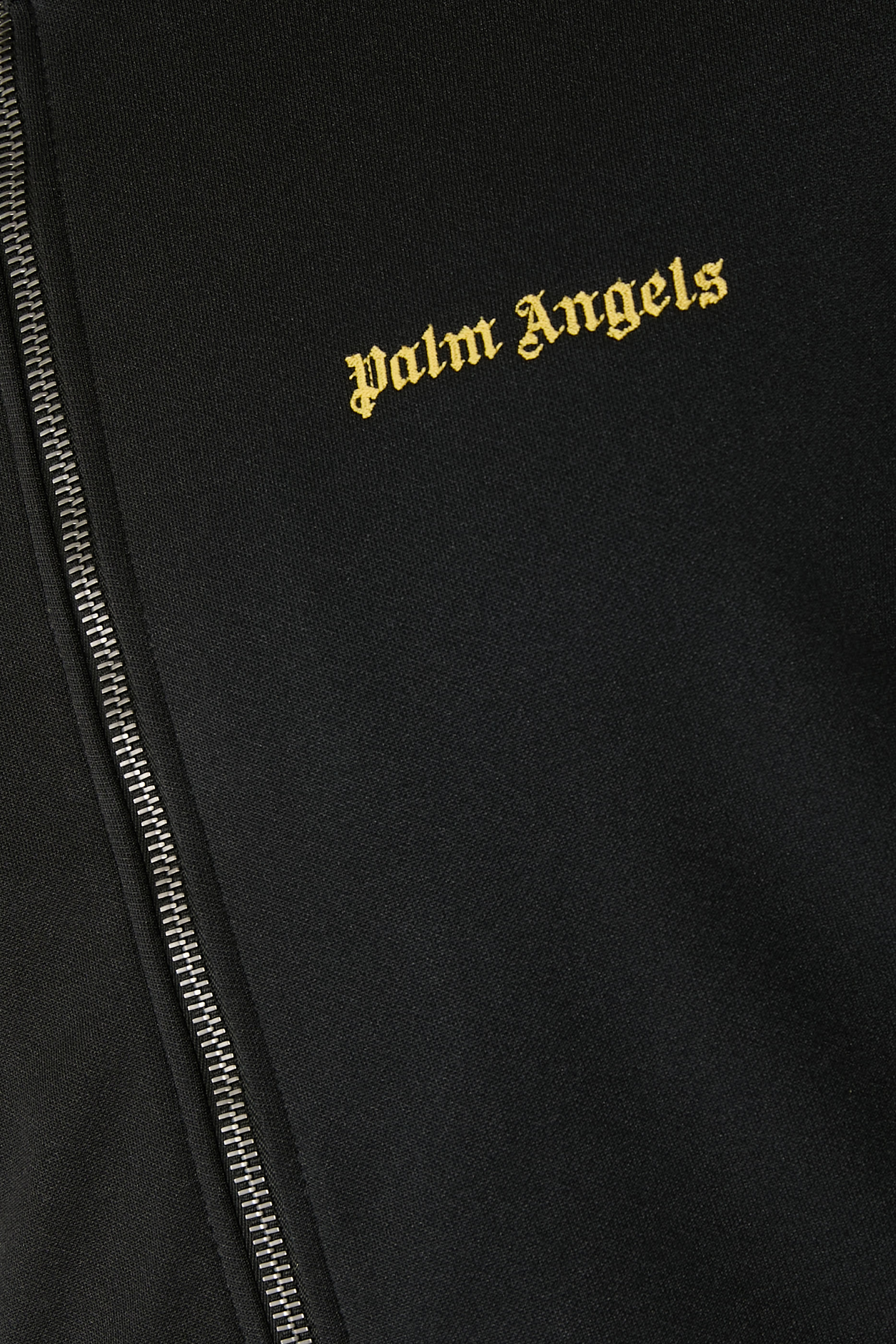 جاكيت رياضي بشعار الماركة الكلاسيكي