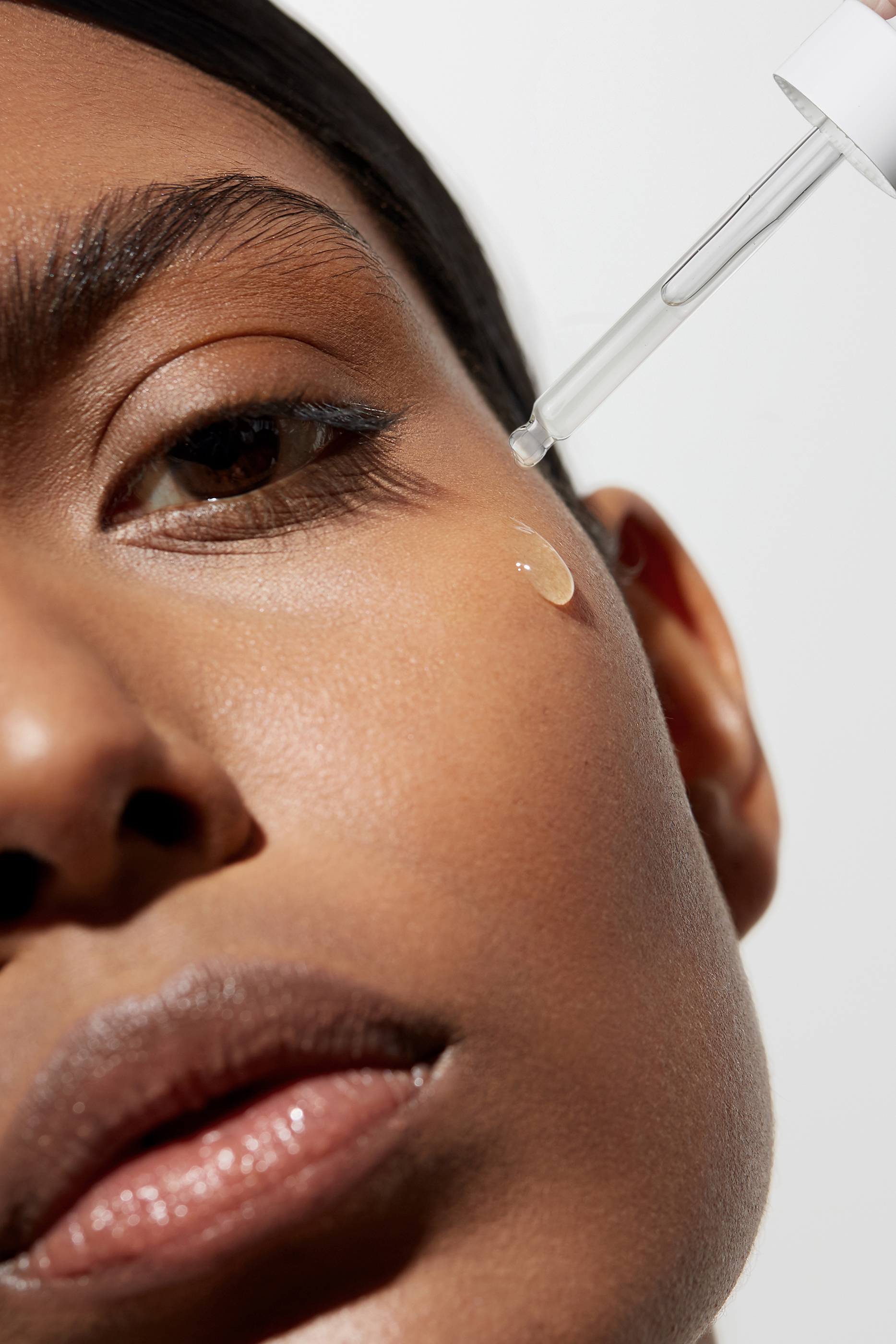 سيروم العين سوبر لمقاومة علامات التقدم في السن