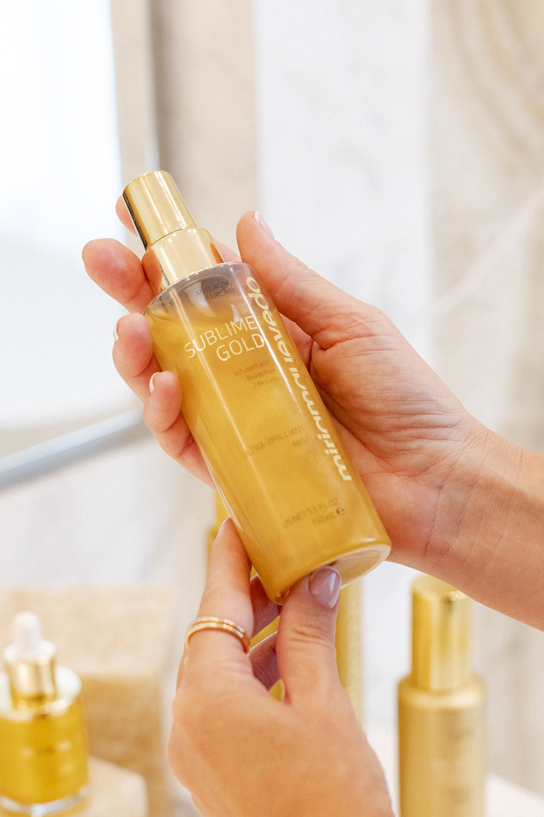 بخاخ سوبليم جولد الترا بريليانت للشعر