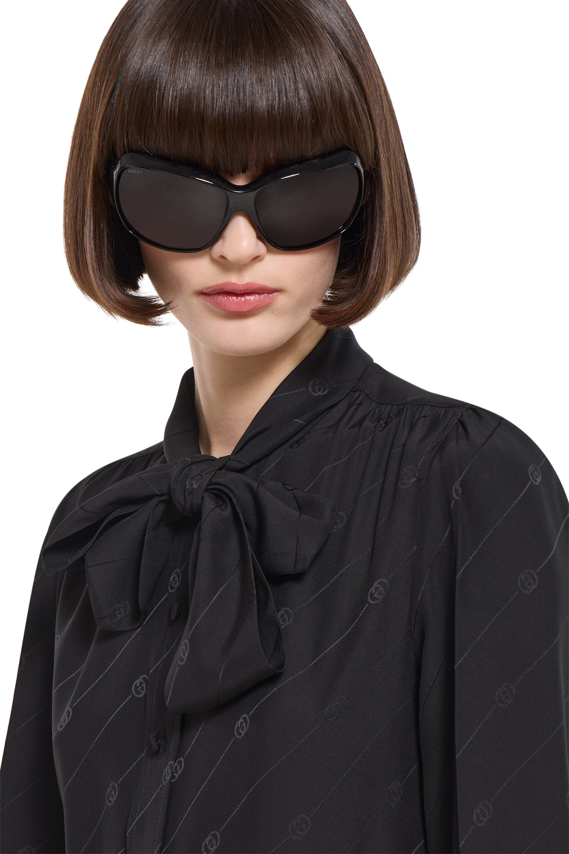 قميص بنقشة حرفي شعار الماركة المتداخلين حرير كريب ستان