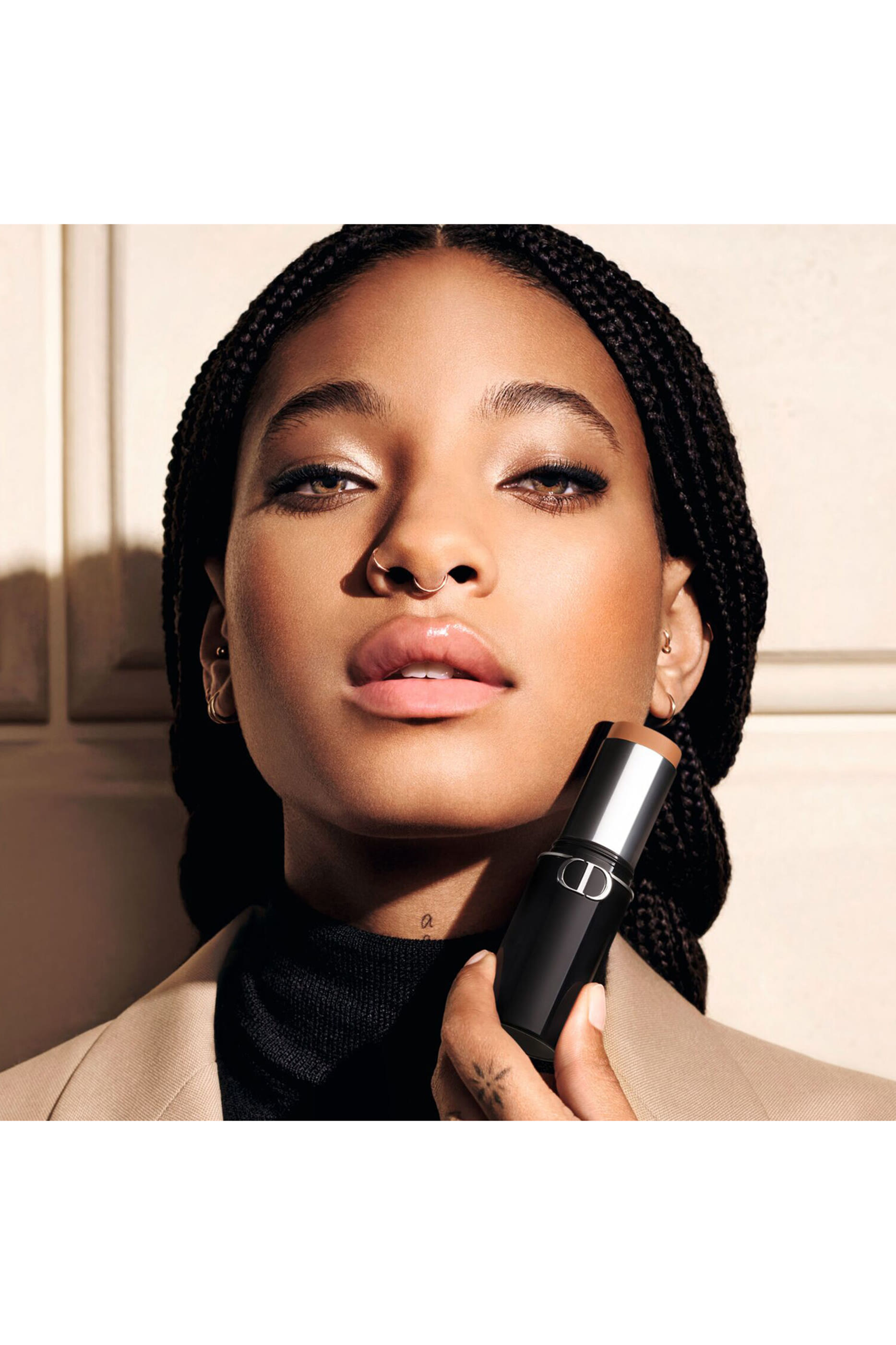 قلم كريم أساس ديور فوريفر سكين بيرفكت