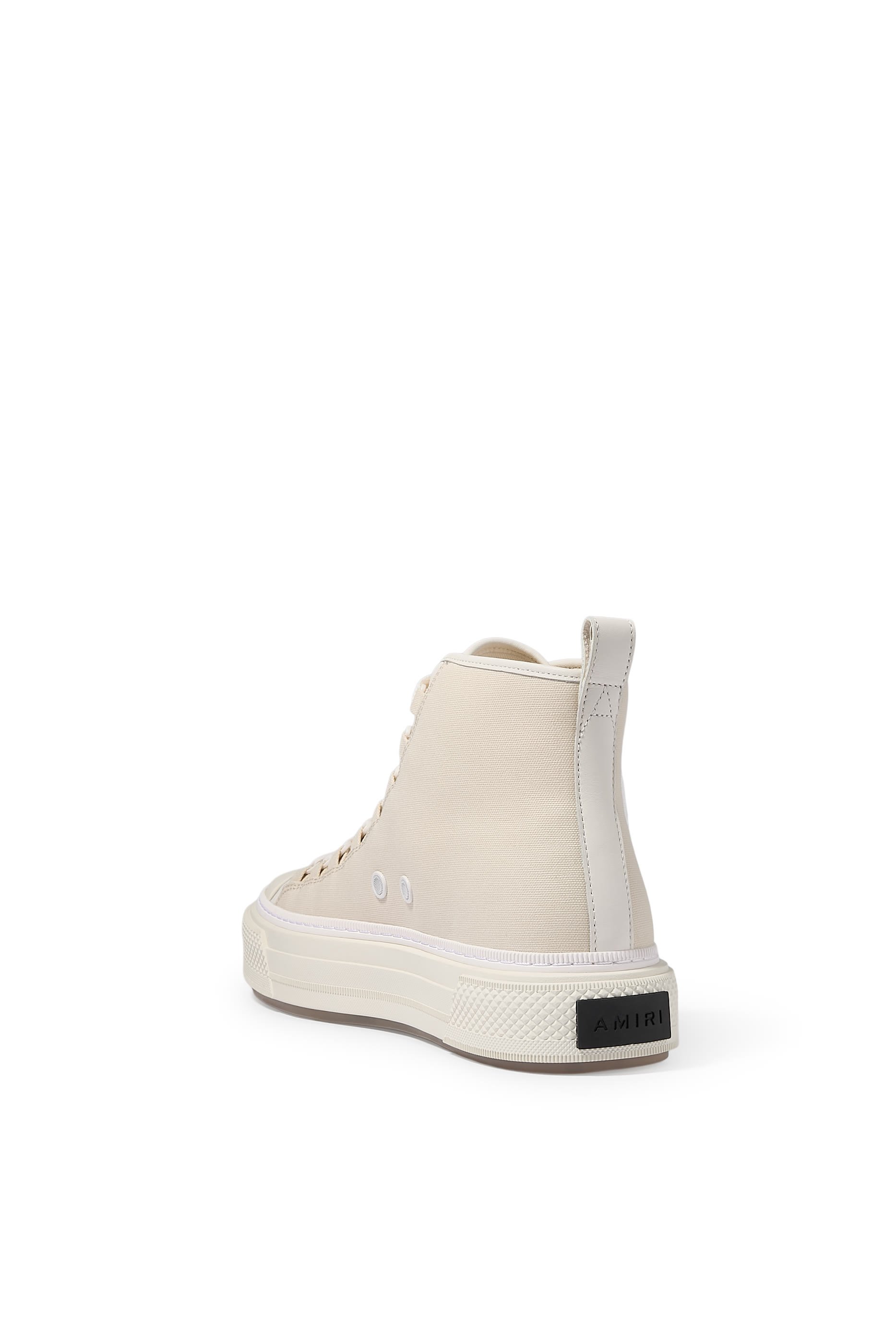 سنيكرز هاي قصير بشعار الماركة