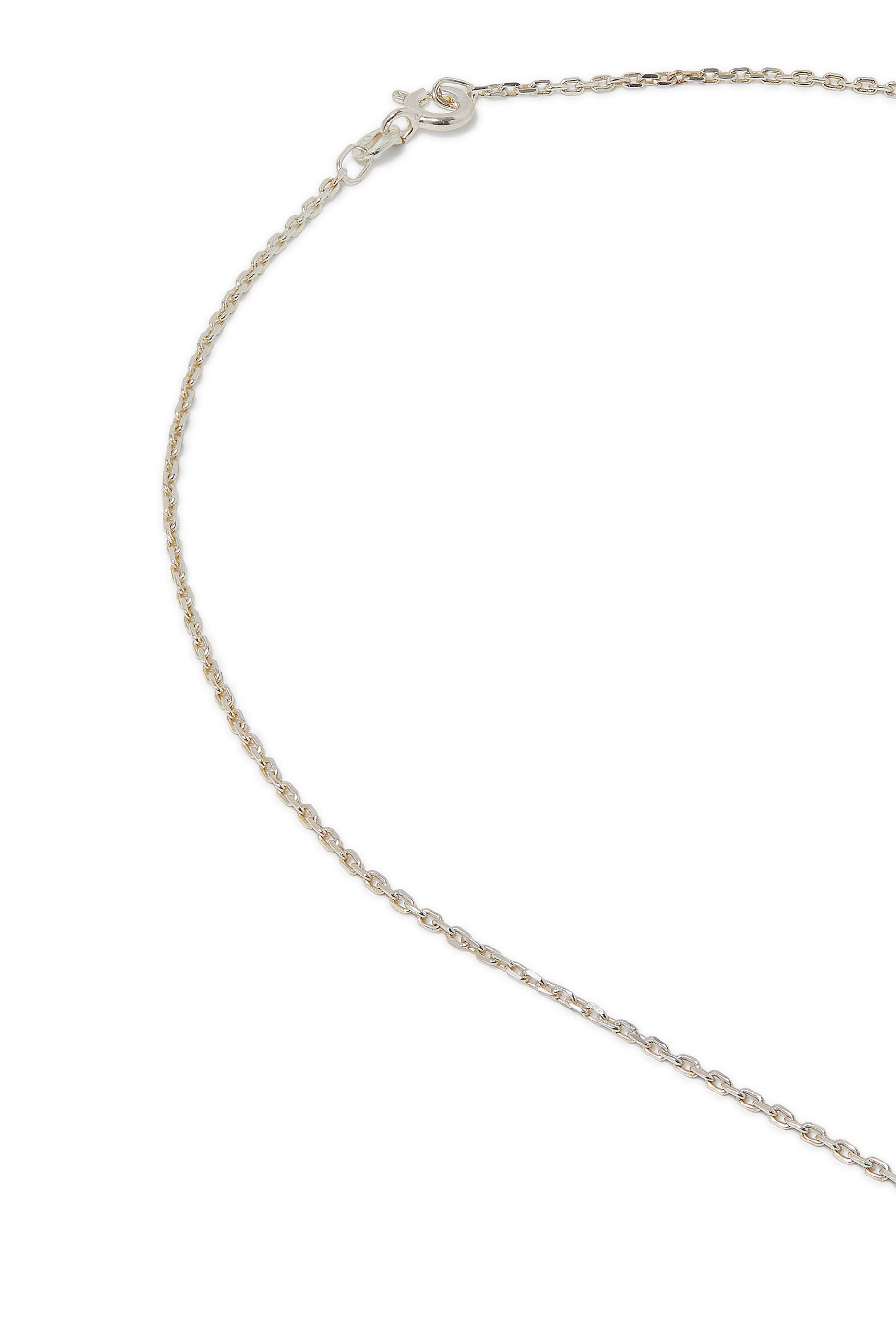 قلادة بدلاية حرف "خ" مطلية بالمينا فضة إسترلينية