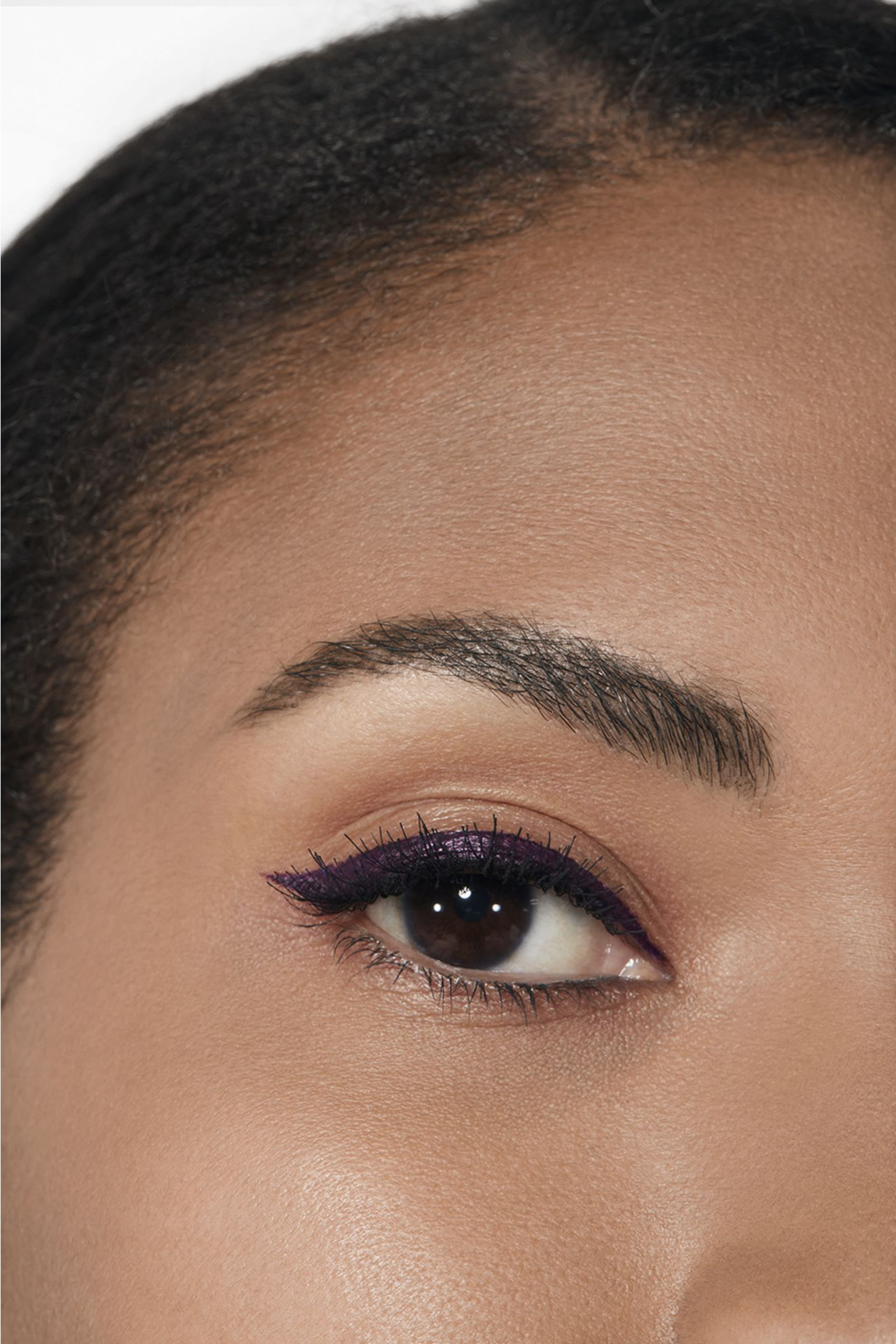 محدد عيون سائل Le Liner de Chanel High Precision