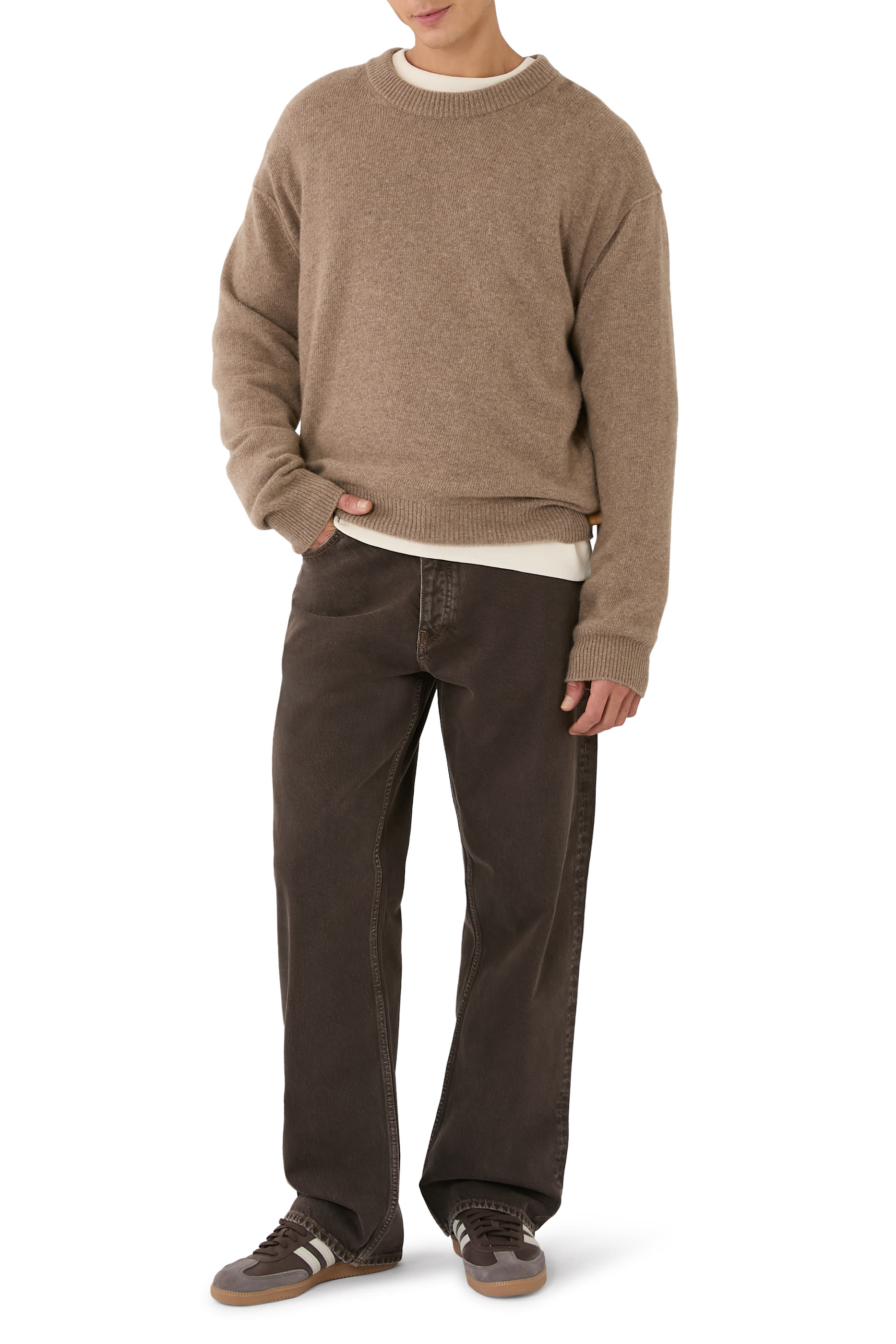 بنطال بتفاصيل ممزقة بخمسة جيوب 