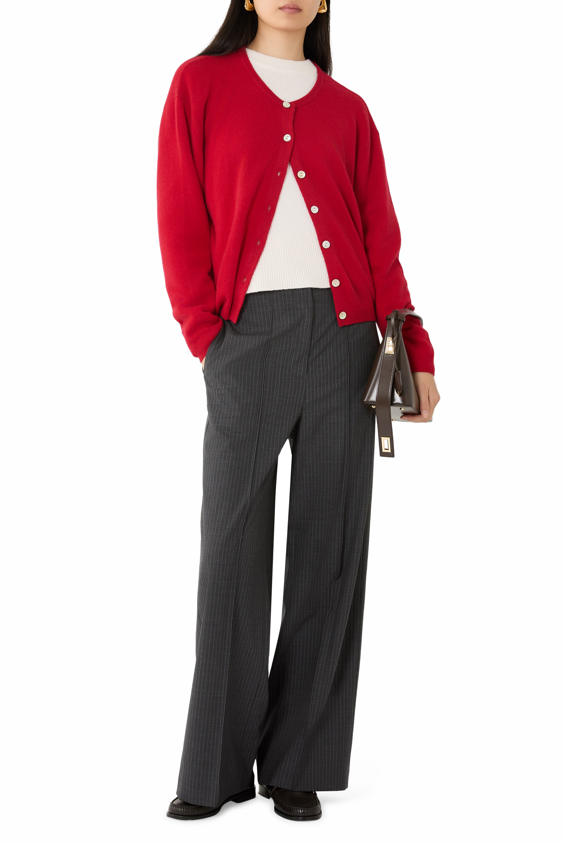 كارديجان كانكون بياقة ضيقة