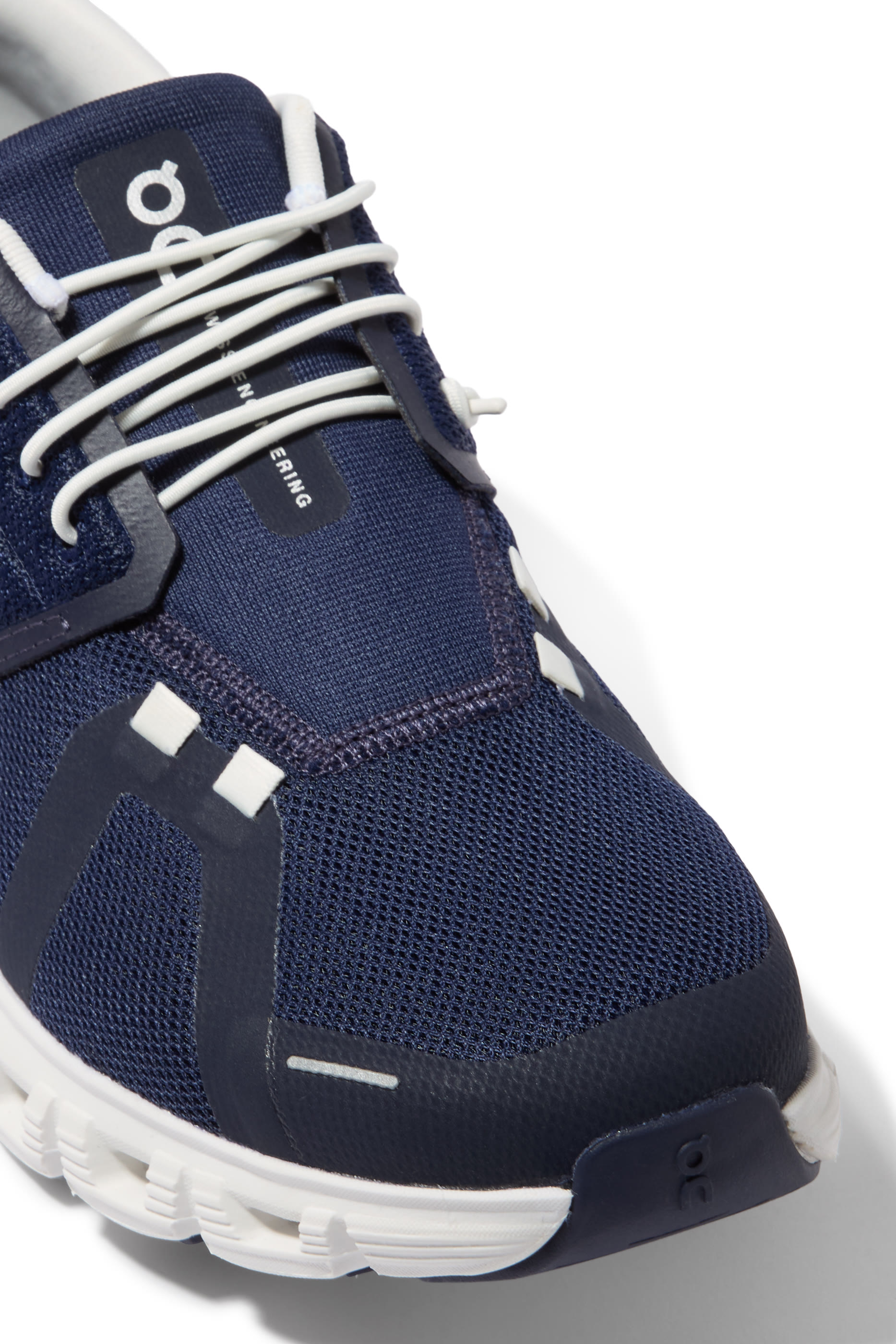 سنيكرز كلاود 6