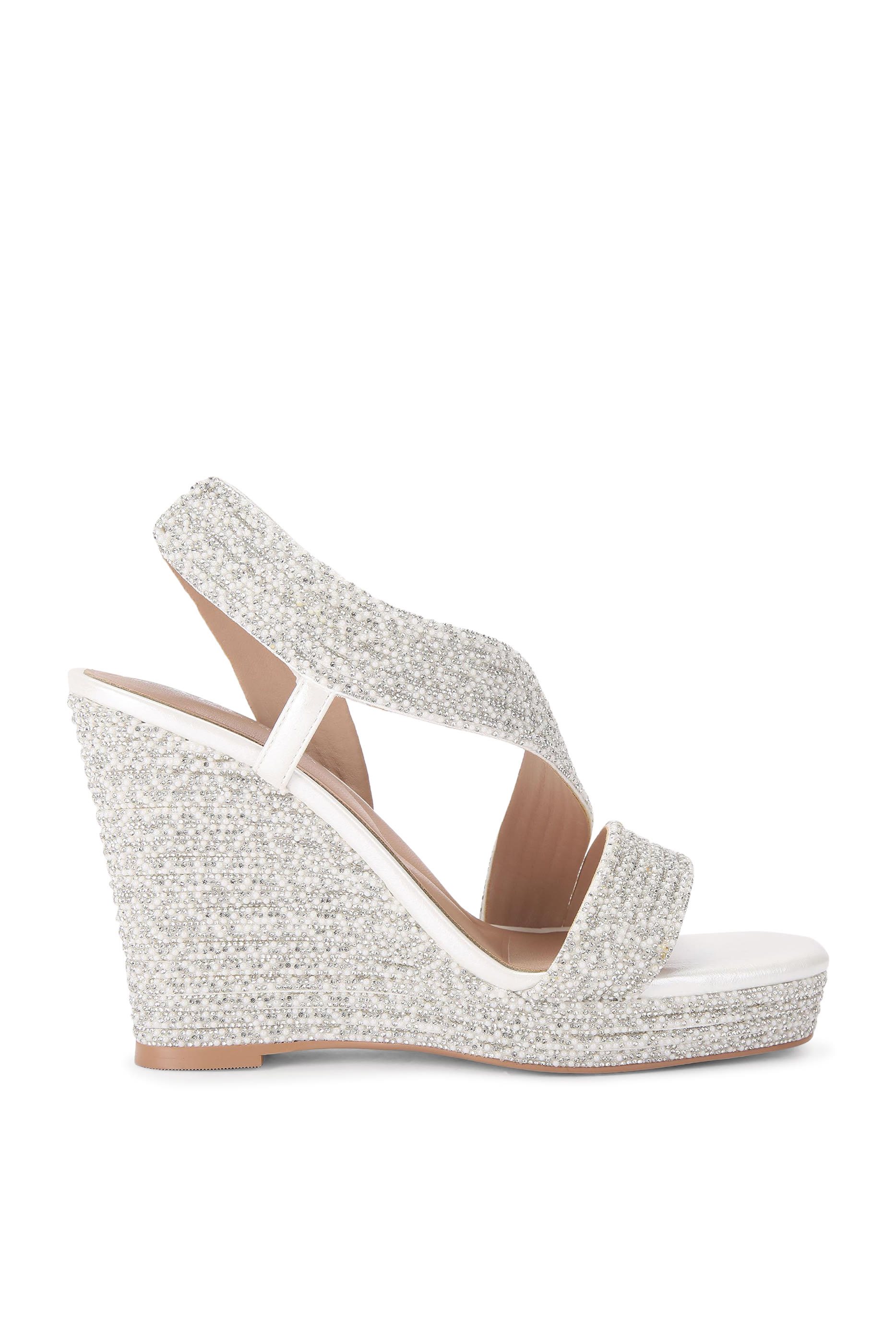 حذاء غالا بنعل ويدج 110 مرصع بأحجار