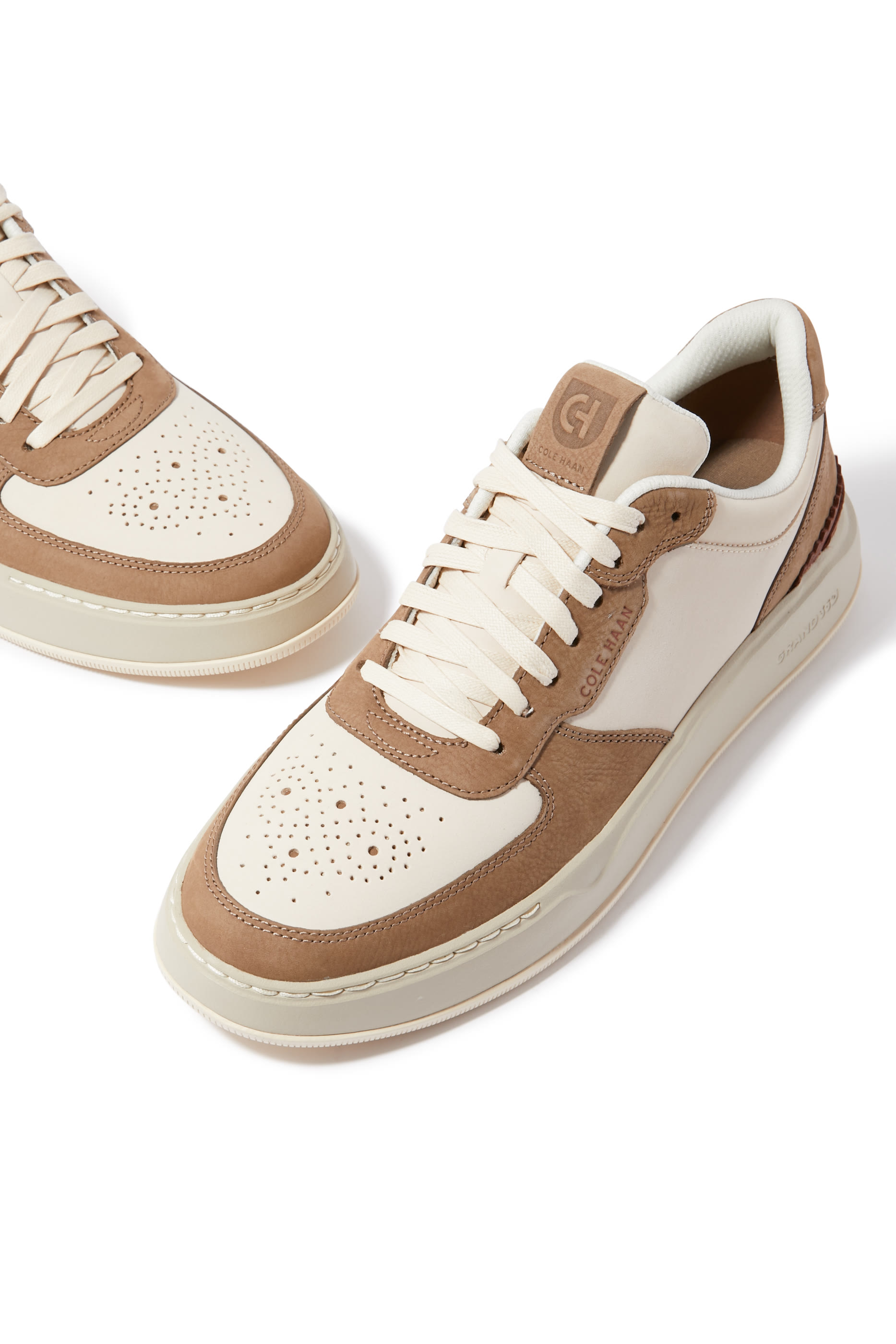 سنيكرز غراند برو كروسوفر