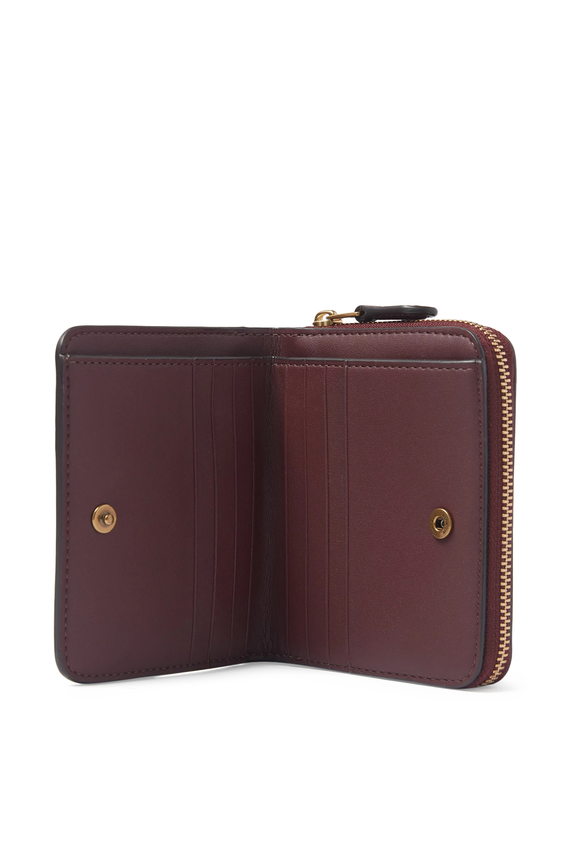 محفظة بسحاب محيط