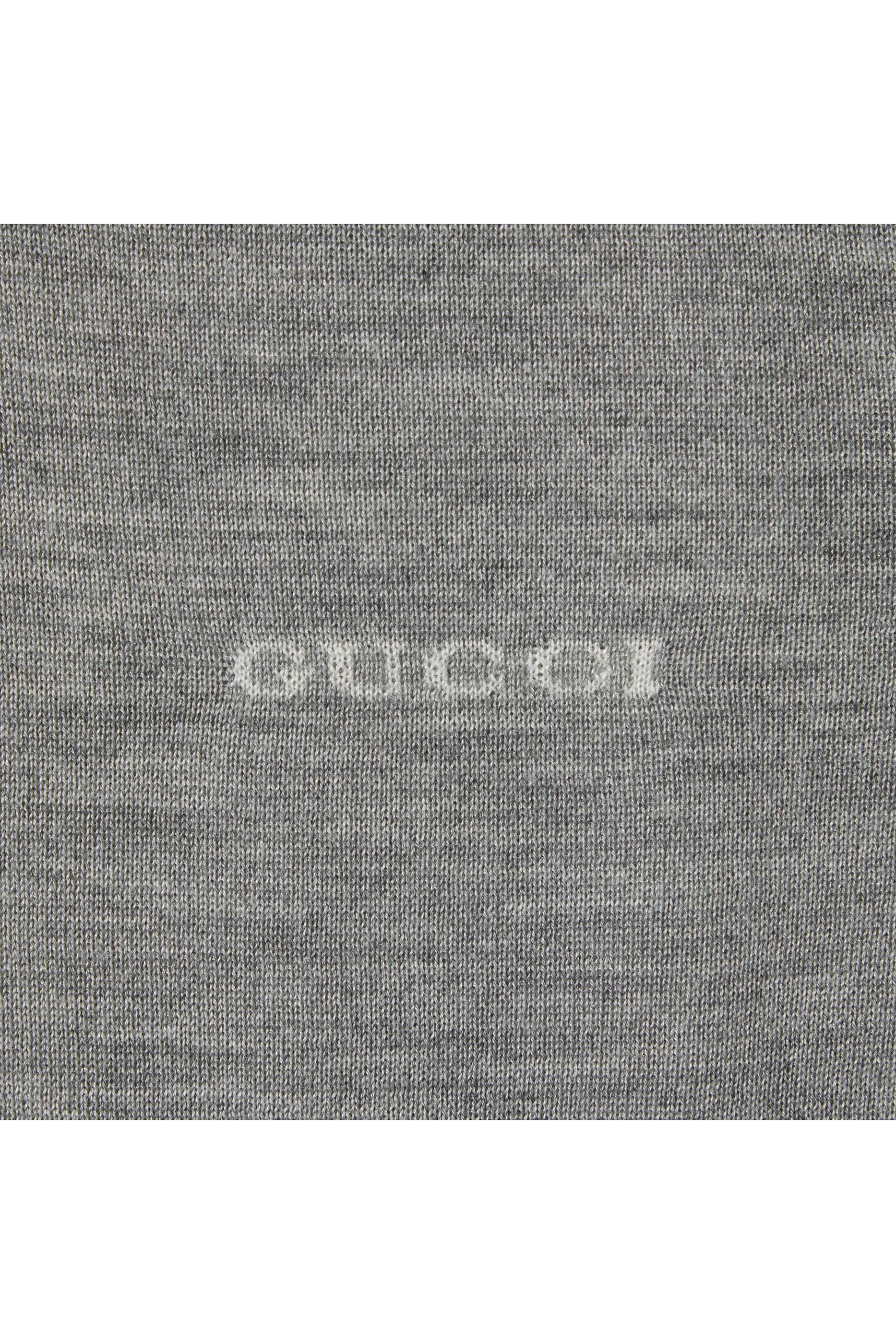 بلوزة بتصميم انتارسيا كشمير وحرير