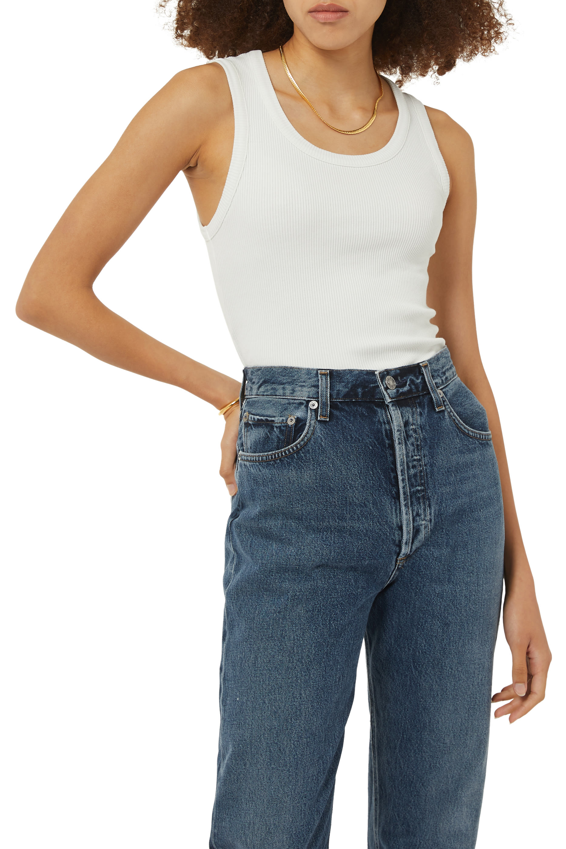 بلوزة بوبي بدون أكمام