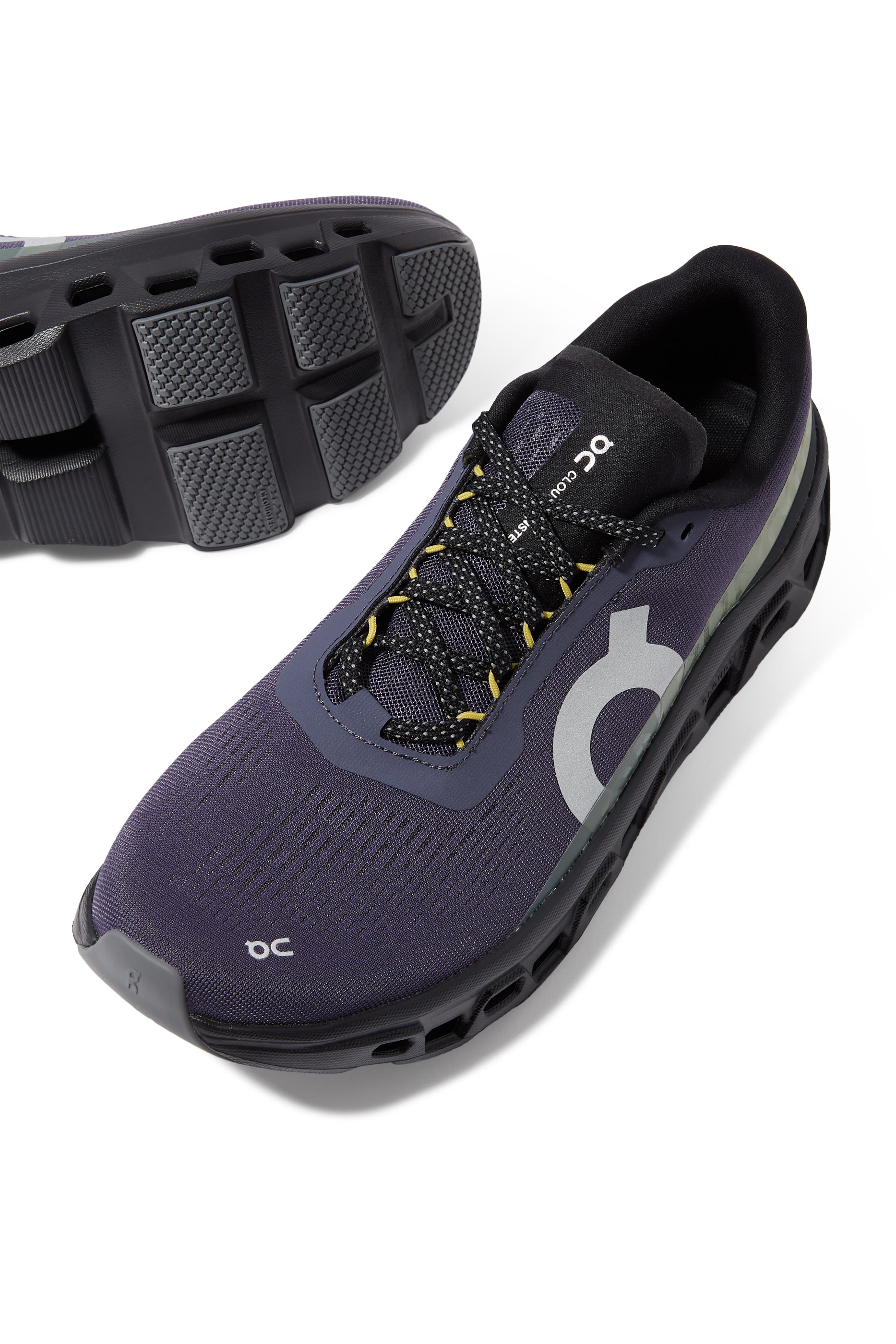 سنيكرز كلاودمونستر 1