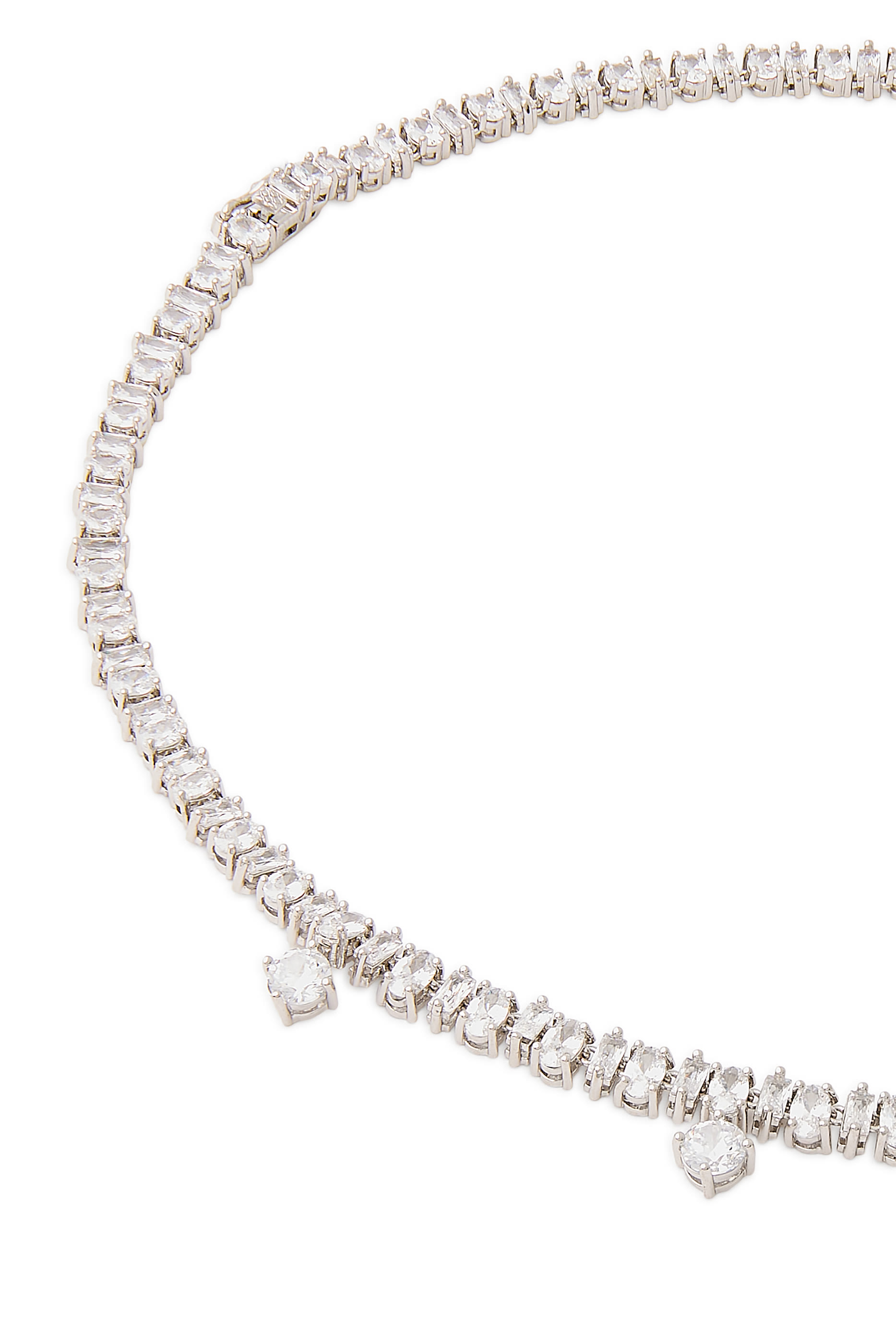 قلادة تنس مزينة بأحجار زركونيا مكعبة أحدها بلون الزمرد، نحاس مطلي بالروديوم