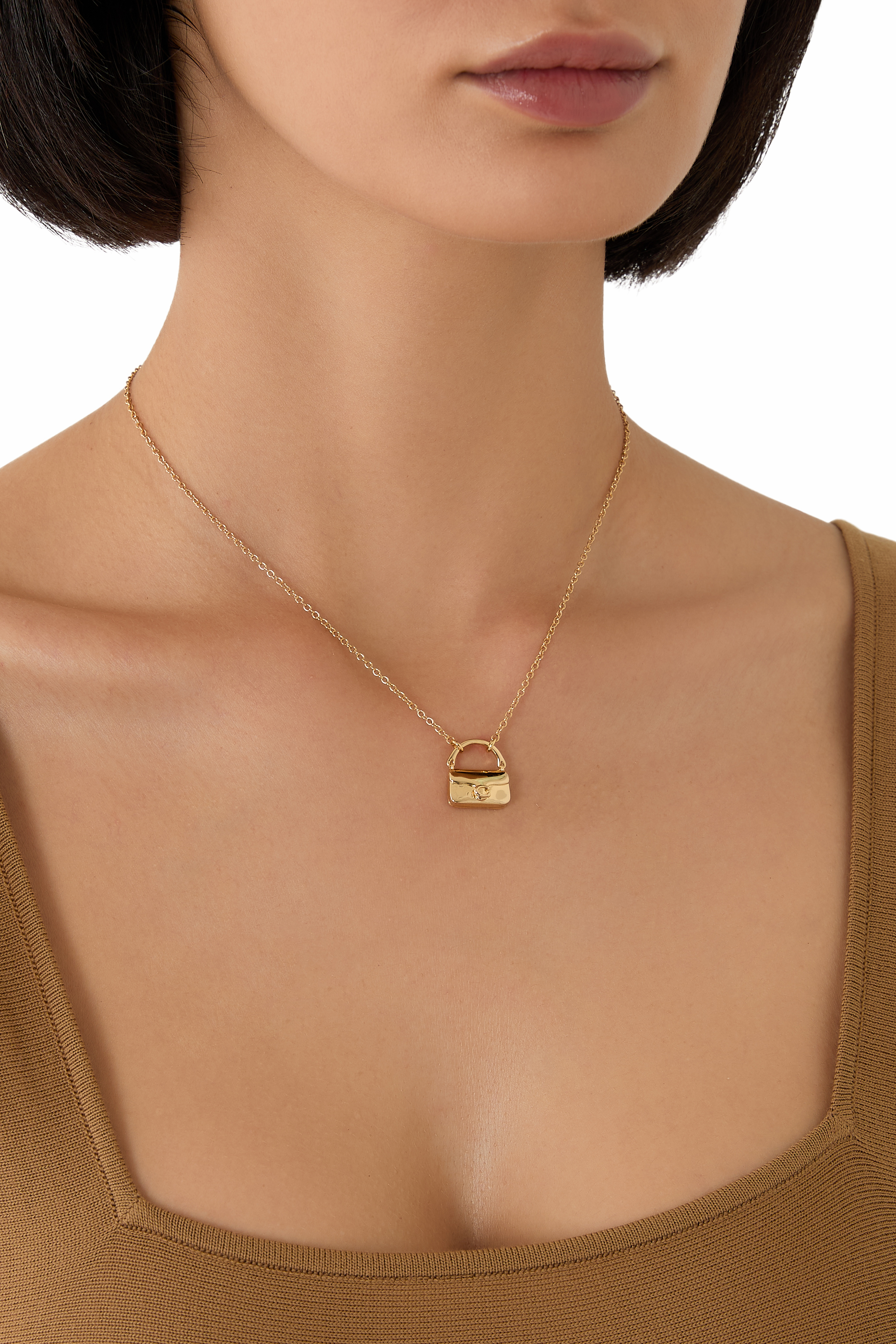 قلادة بدلاية بتصميم حقيبة تابي