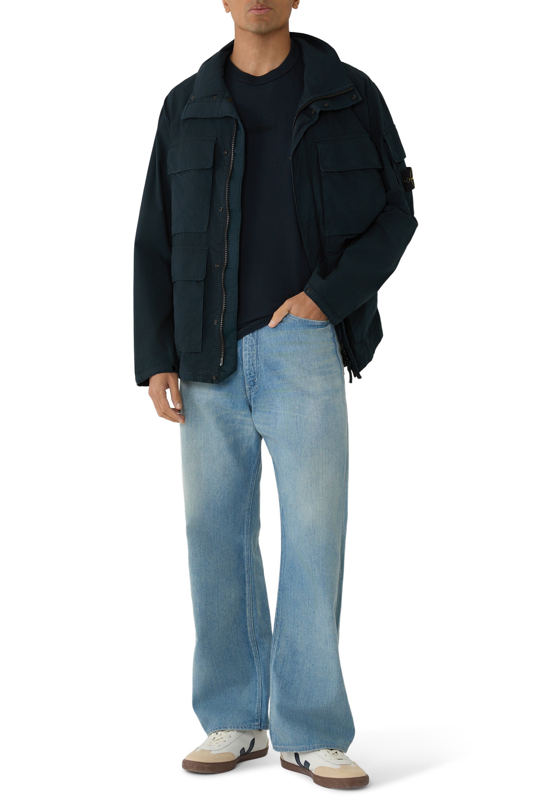 تيشيرت مطرز بشعار الماركة