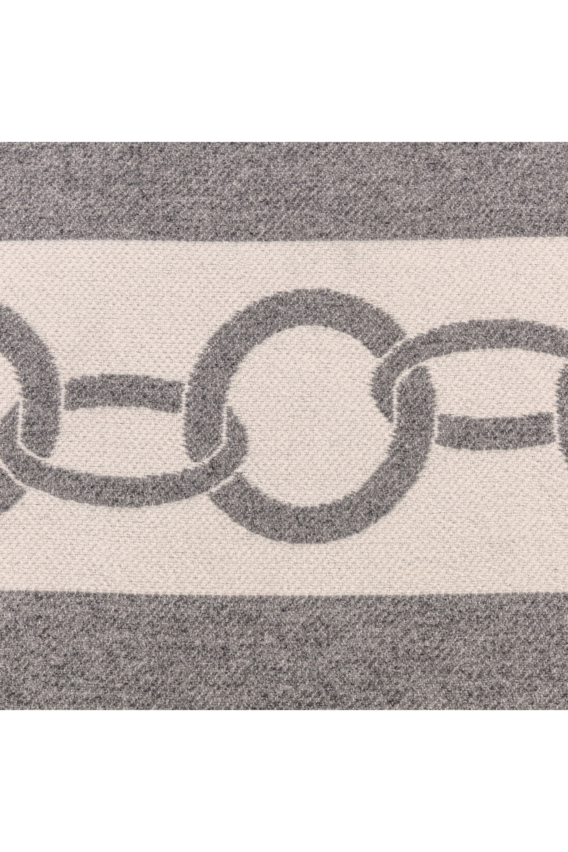 بطانية بنقشة سلسلة