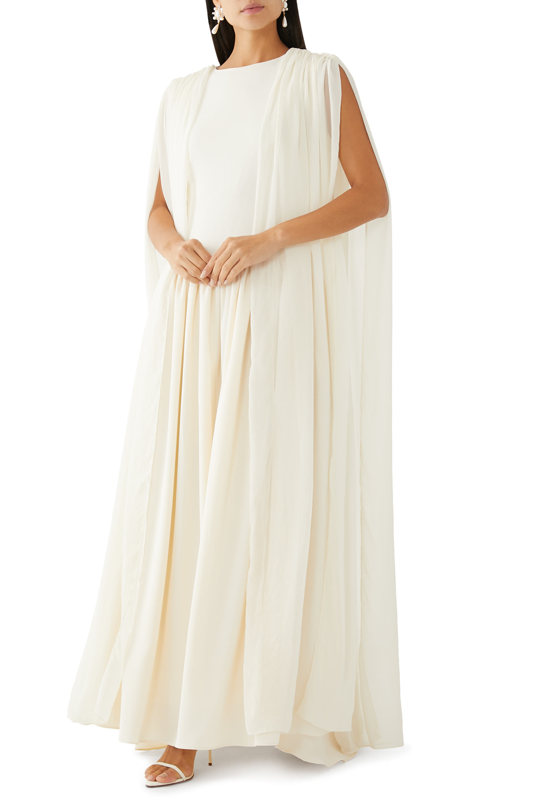 فستان سهاب بأجزاء بتصميم وشاح