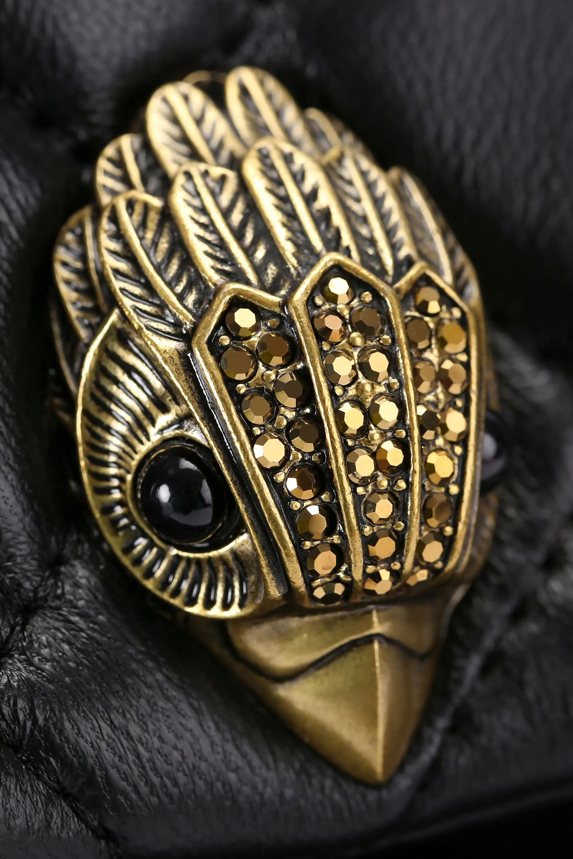 حقيبة يد كنسينغتون صغيرة بأربطة تضييق وشعار الماركة