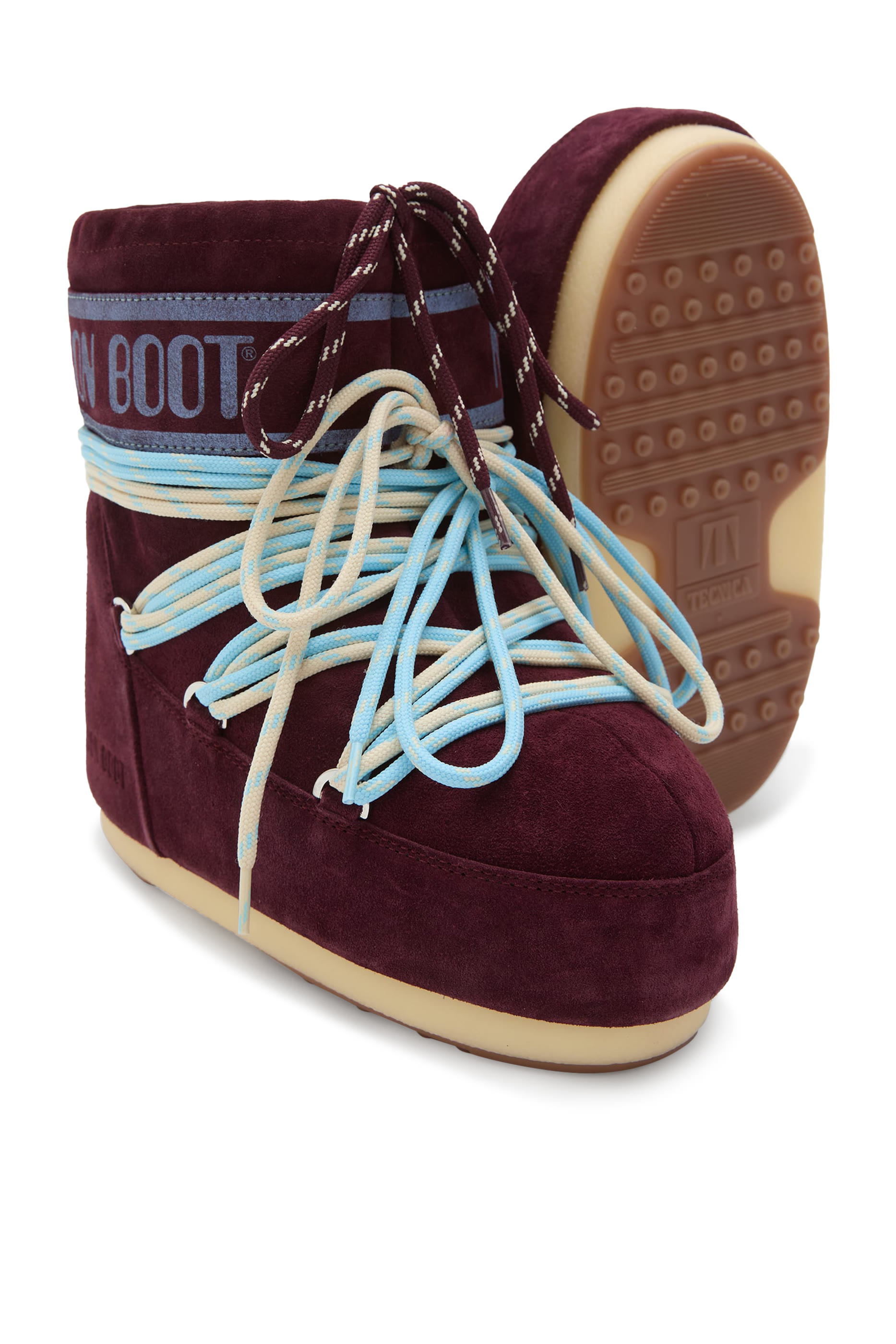 بوت بطول الكاحل بشعار الماركة شمواه