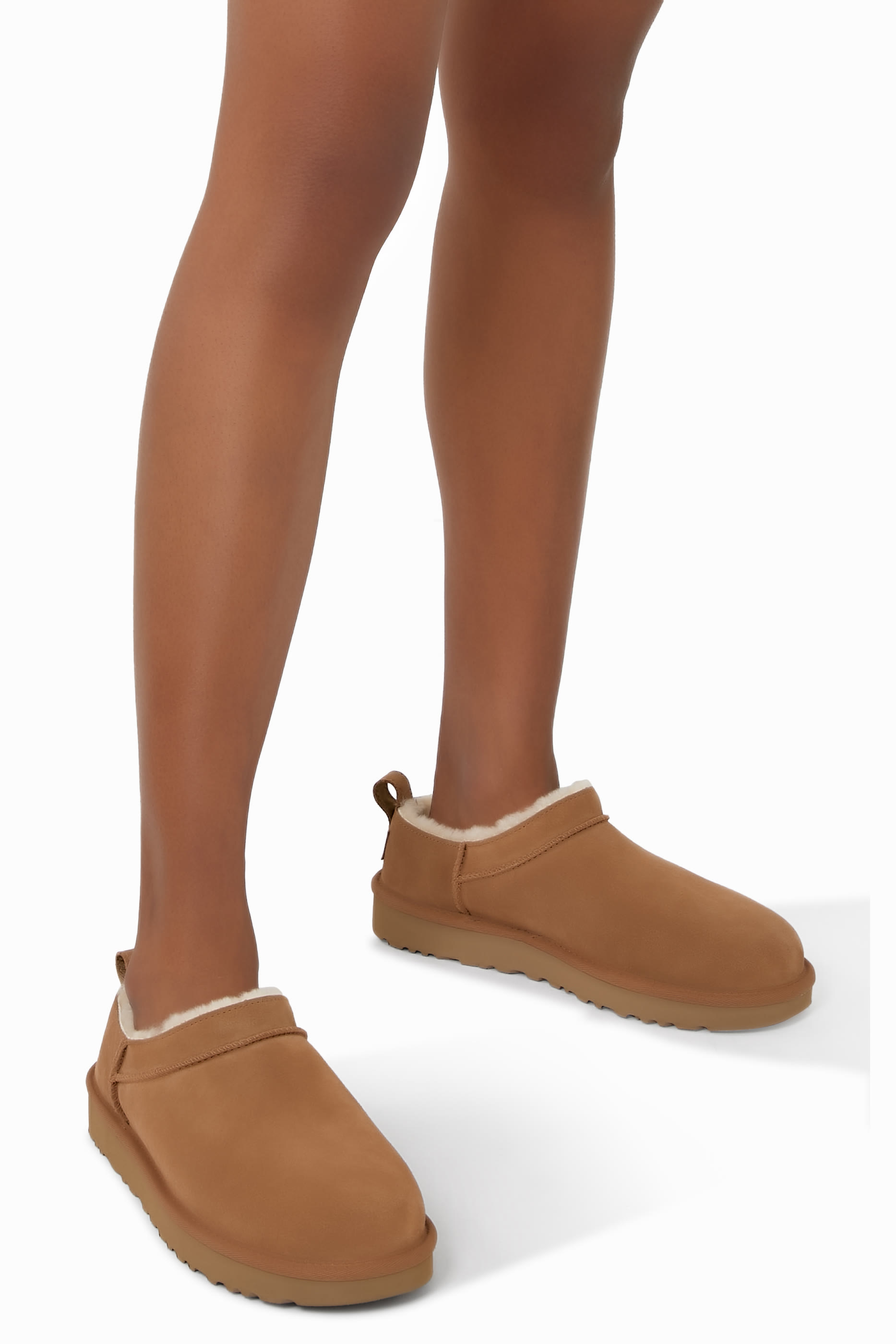 حذاء بوت كلاسيك مايكرو للنساء 