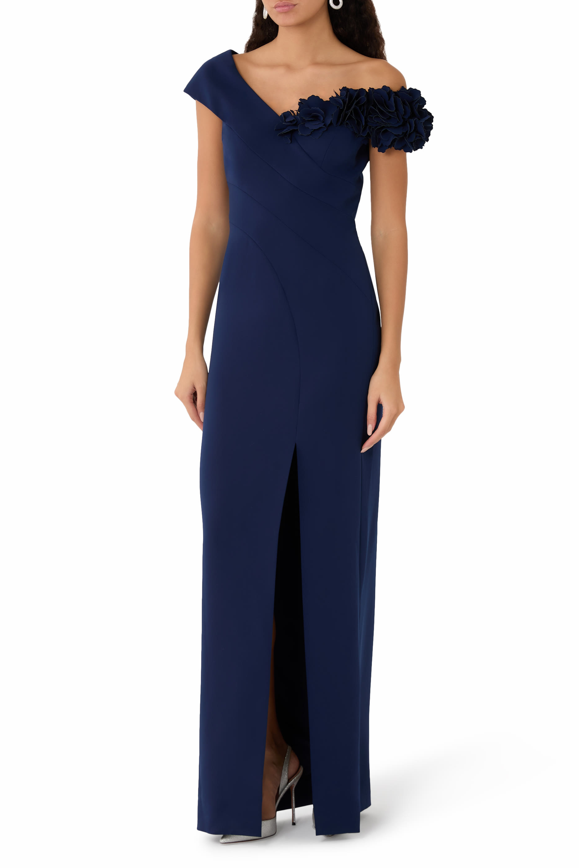 فستان سهرة بتصميم غير متماثل مزين بأزهار ثلاثية الابعاد كريب مطاطي