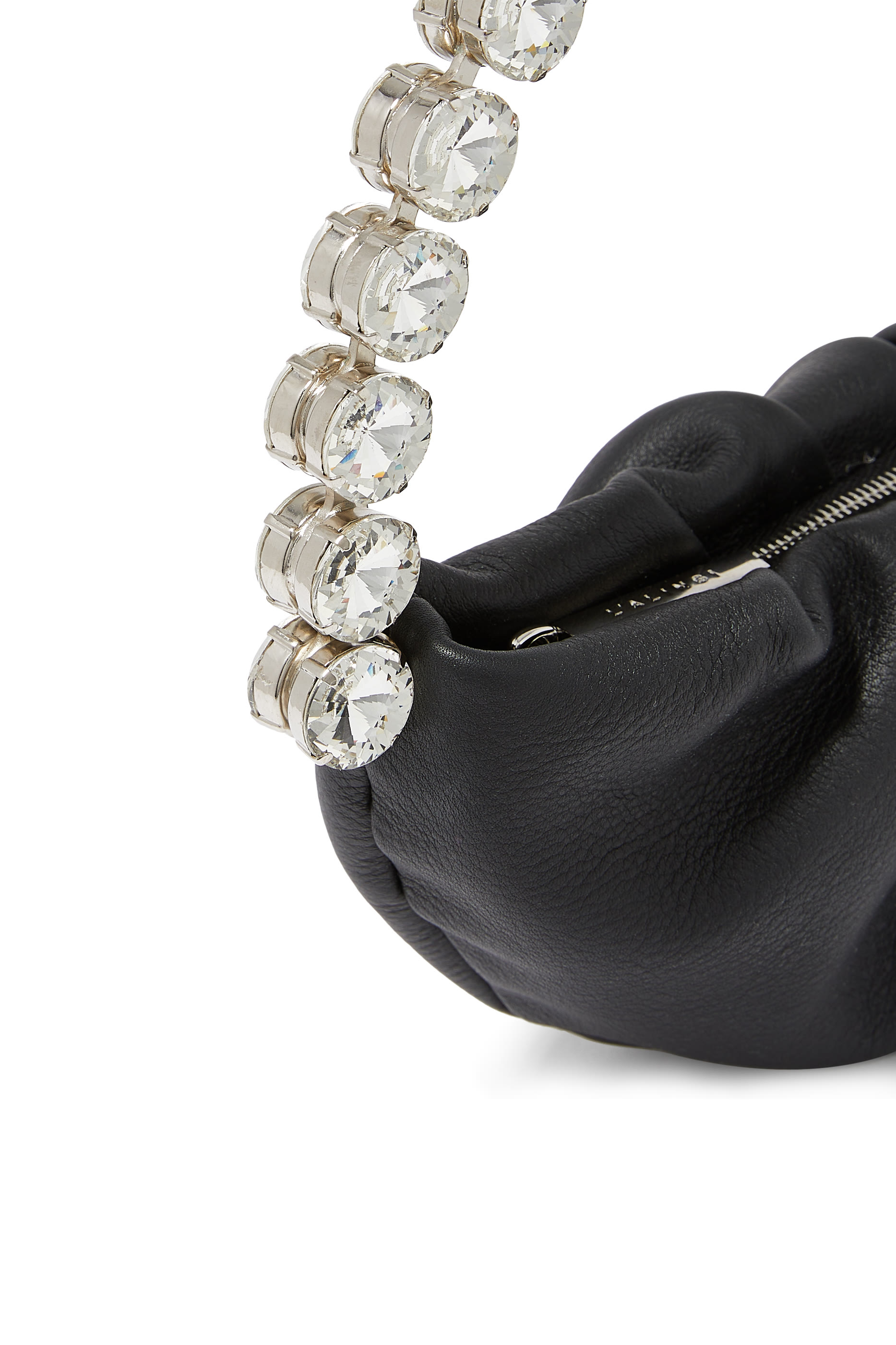 حقيبة صغيرة بتصميم مقوس حقيبة صغيرة بتصميم مقوس