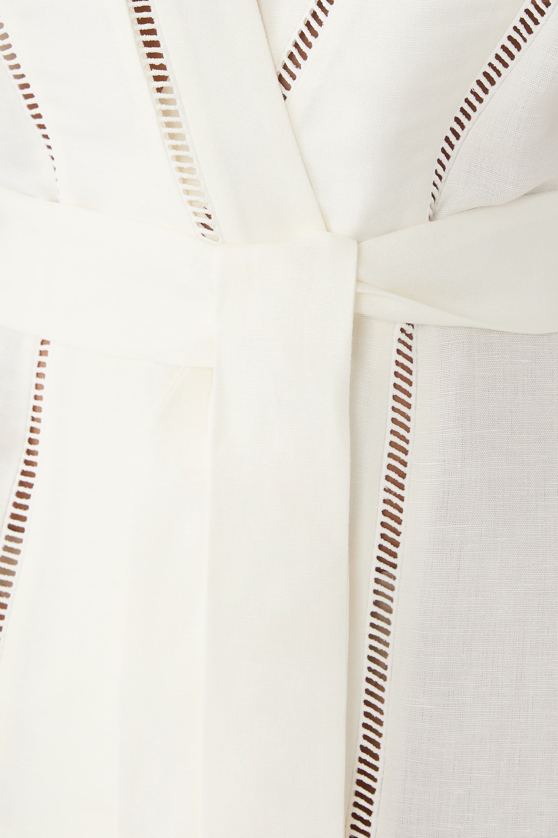 فستان إيزي قصير بأكمام طويلة