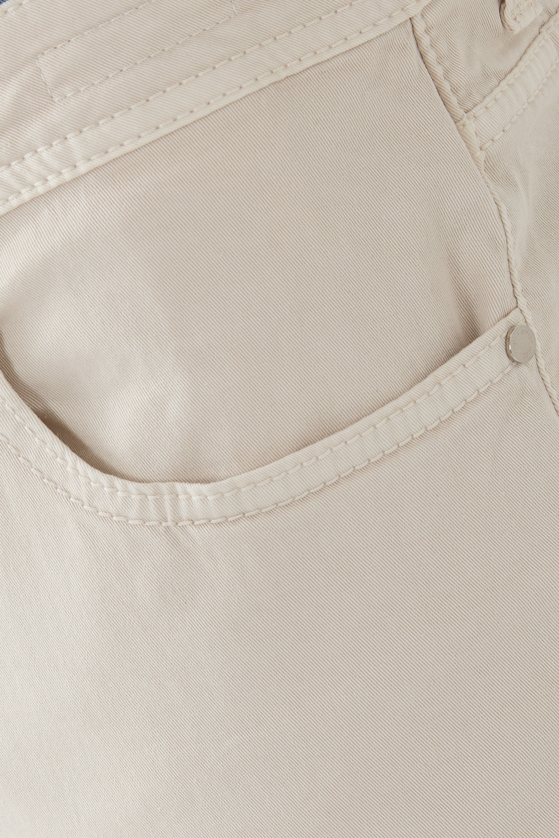 بنطال بارد بقصة ضيقة عادية وخمس جيوب