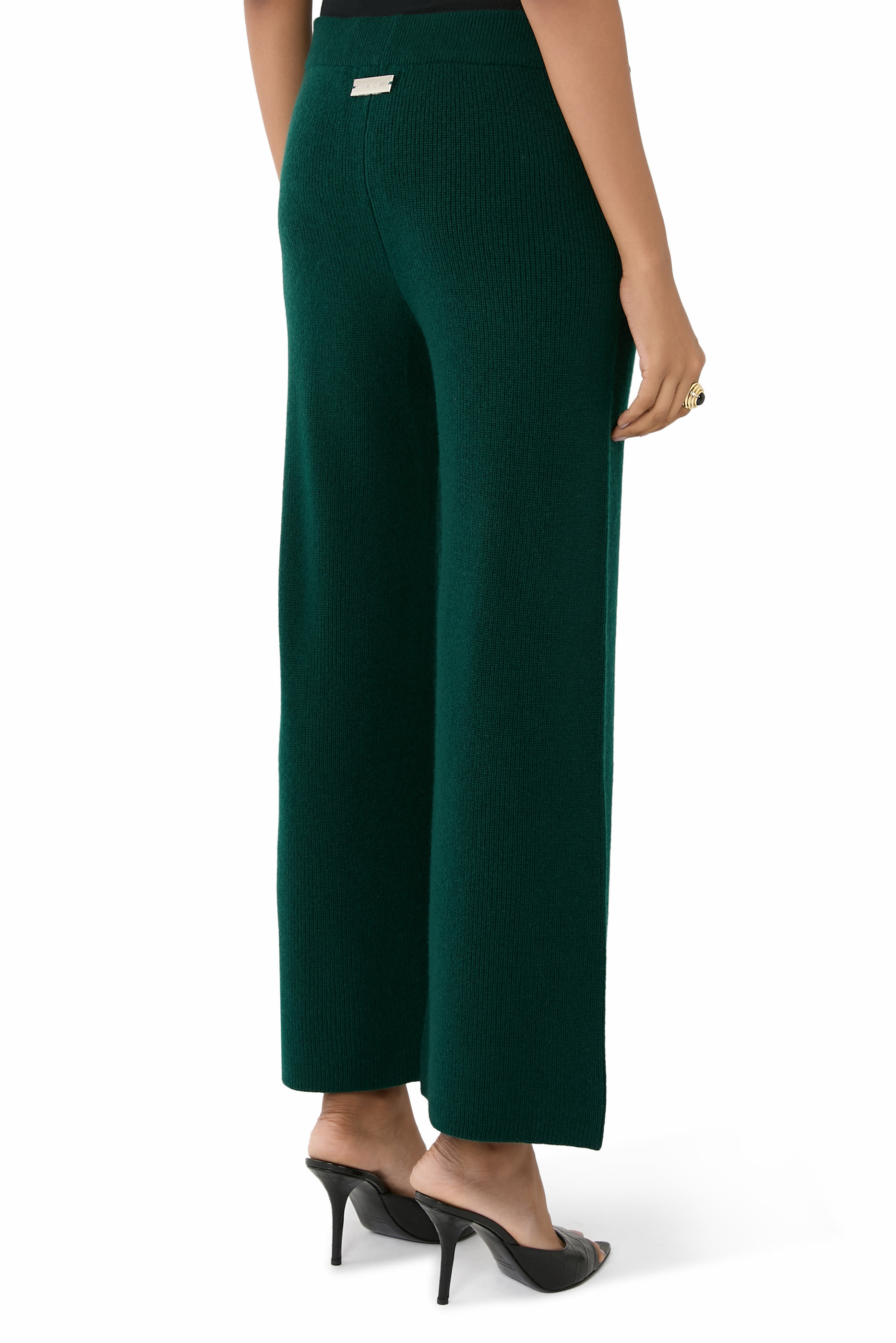 بنطال بقصة مستقيمة ورباط تضييق