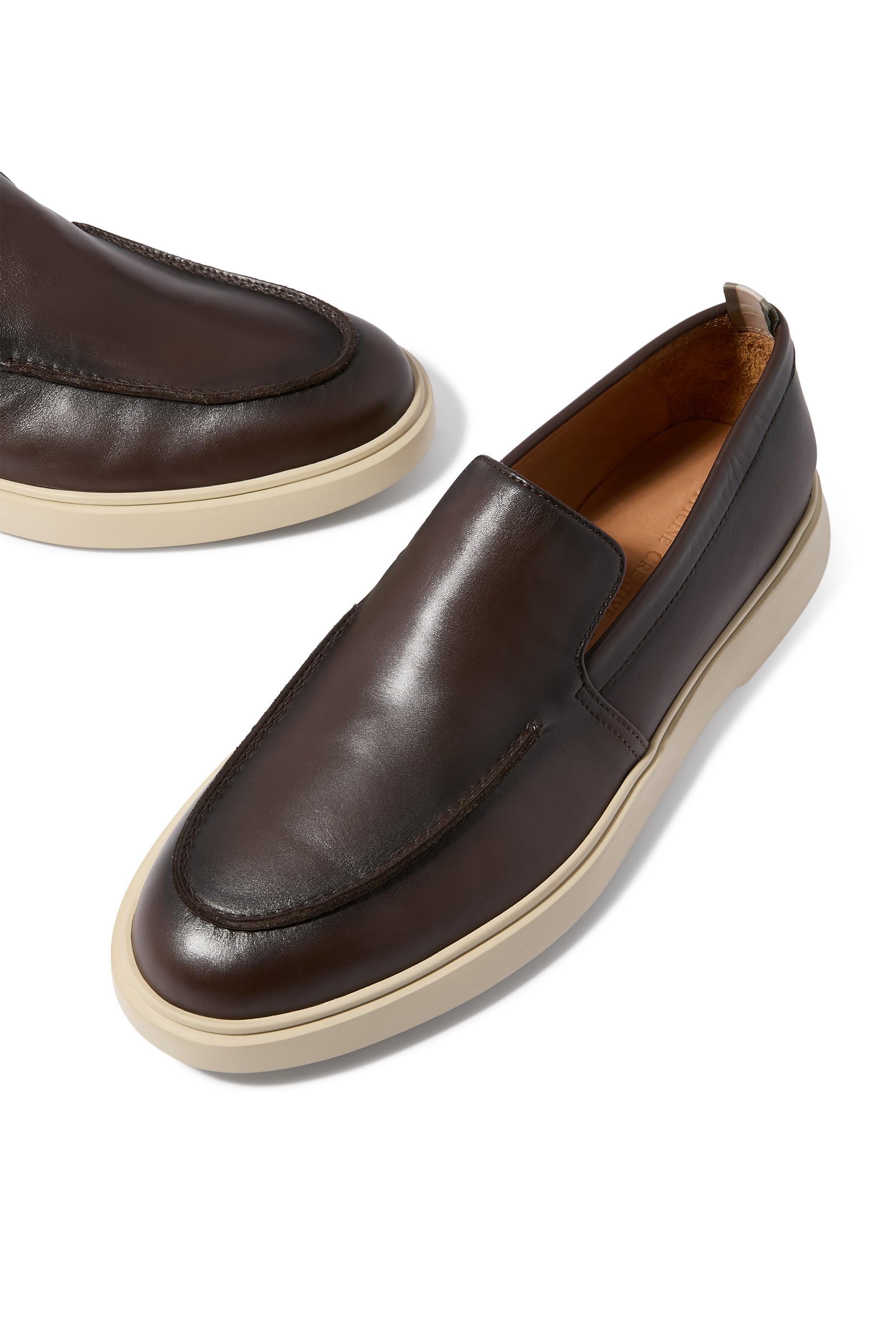 حذاء سهل الارتداء 002 توبي شمواه برقع هيكل عضمي