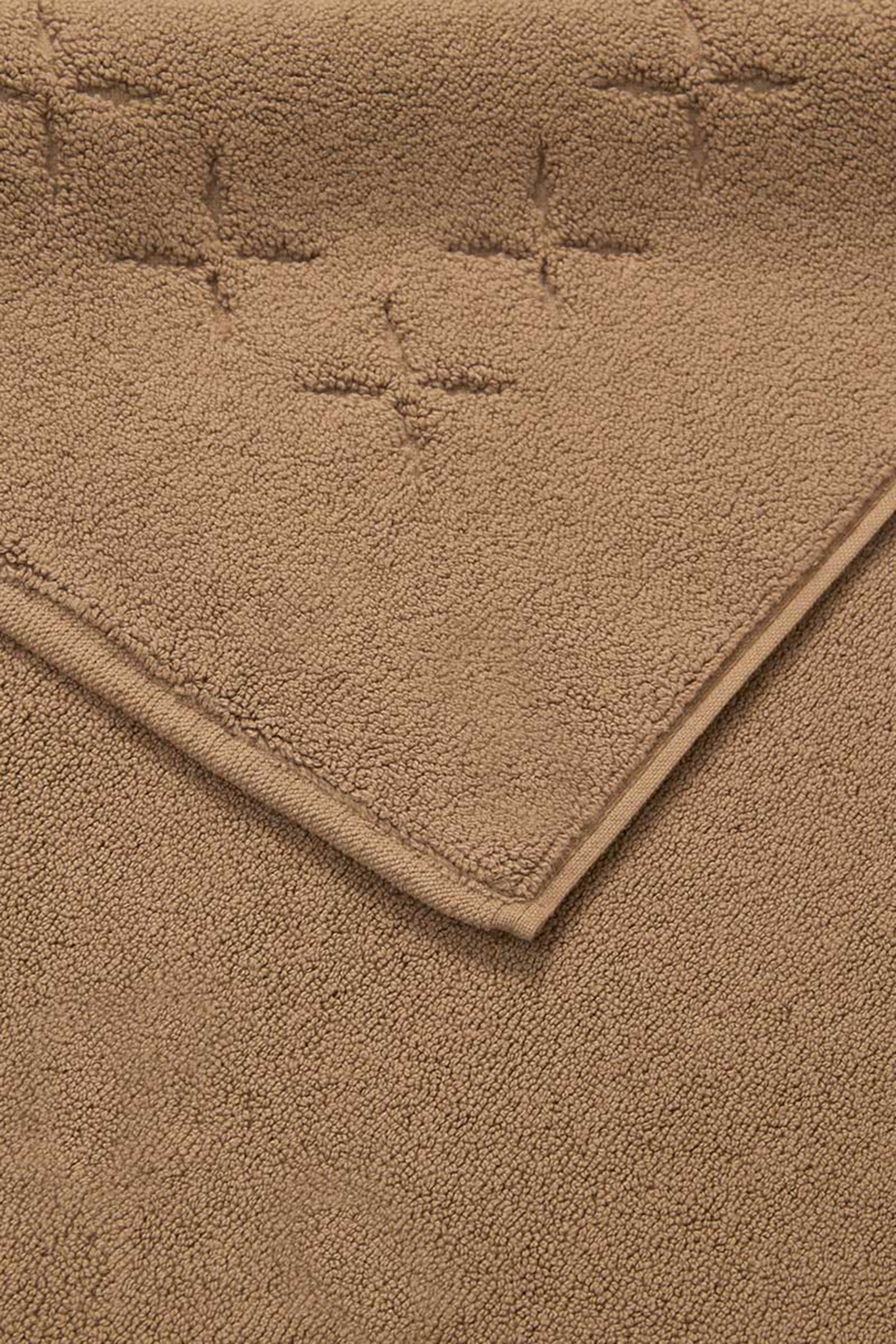 مناشف نايتشر