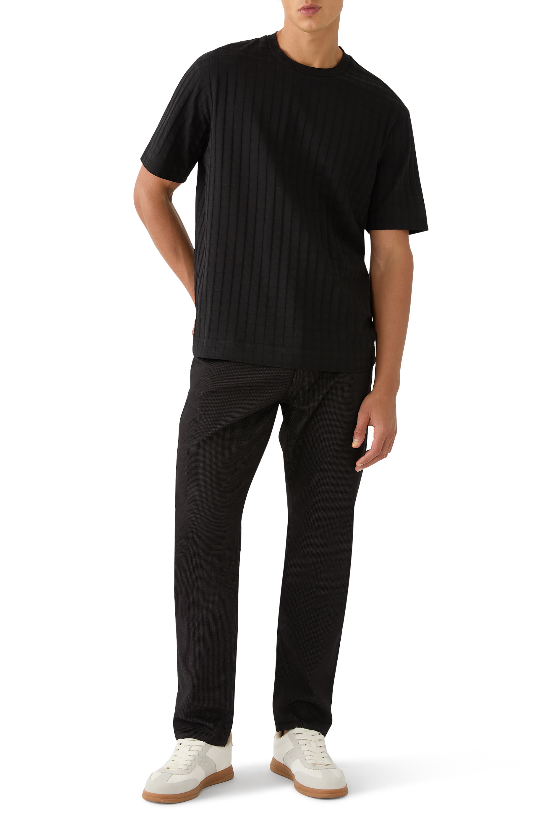 تيشيرت بشعار النسر بحجم صغير