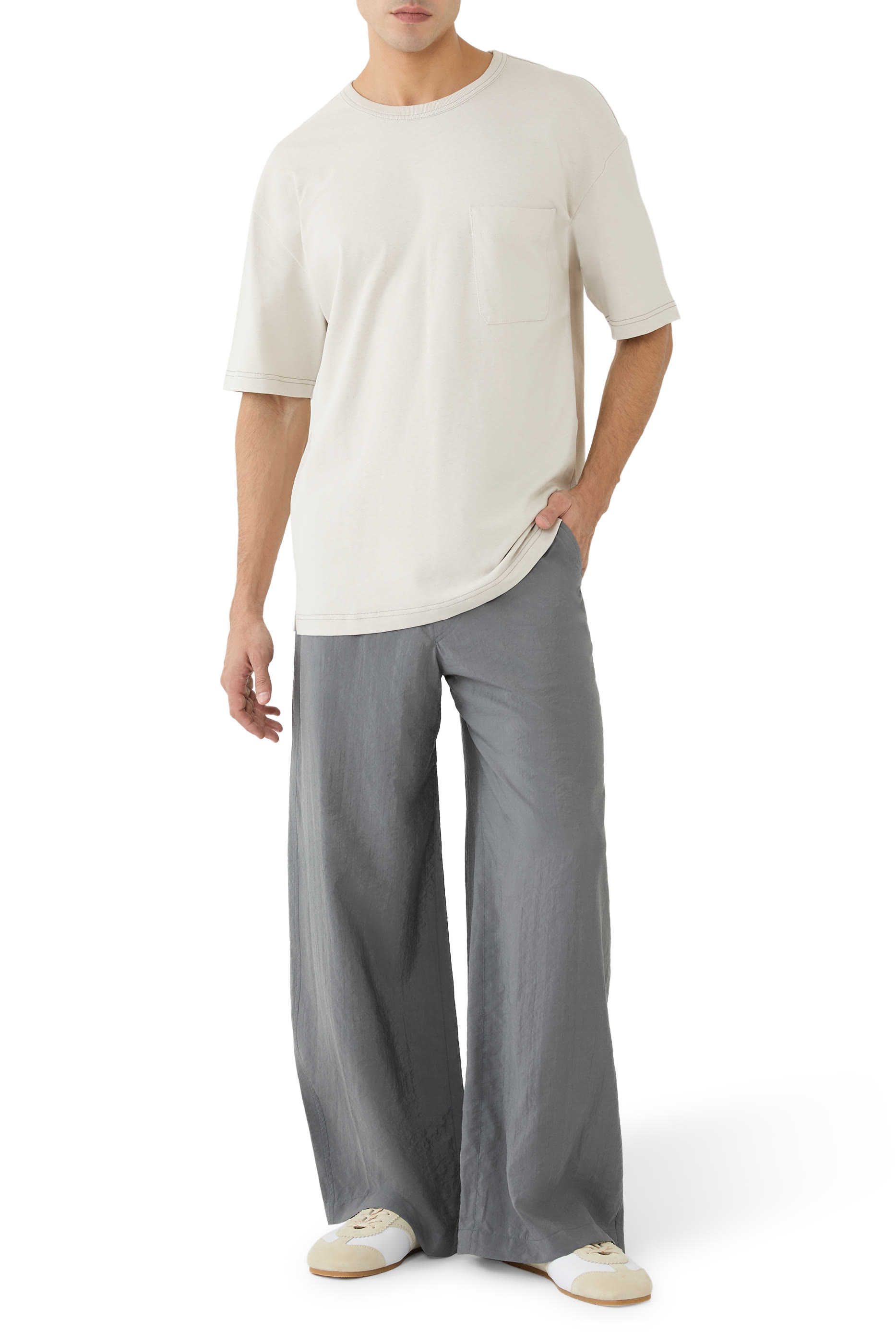 بنطال بقصة ساق مستقيمة