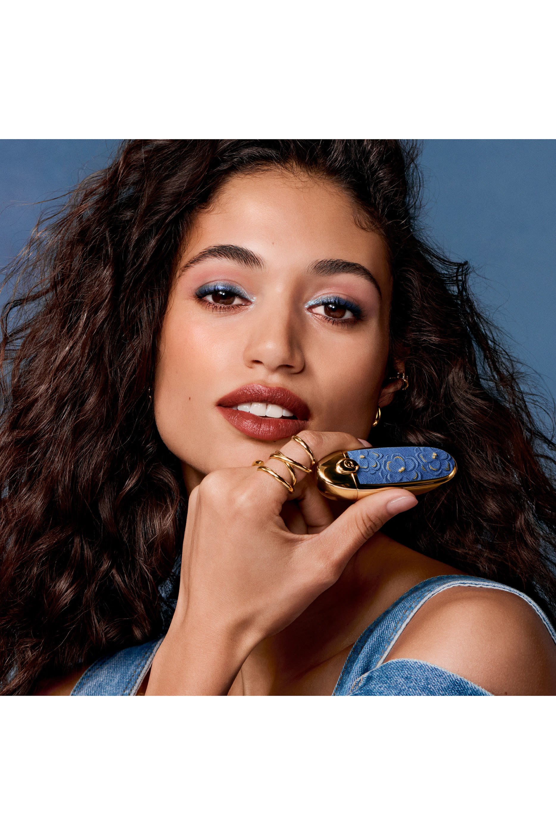 لوحة ظلال عيون أومبري جي بأربعة ألوان درجة دينم بلوسوم